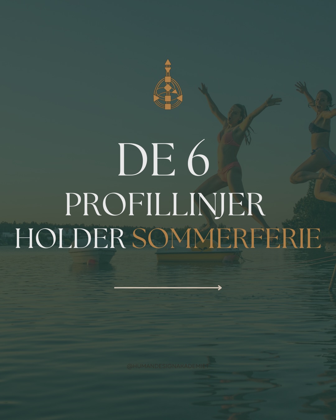 Smid en “💚” i kommentarfeltet, hvis du genkender dig selv i beskrivelsen af dine profillinjer 🙌🏻
I dette opslag skal du kigge på begge dine profillinjer:
💫 Gå ind via link i bio og slå dit chart op (helt gratis)
💫 Kig i teksten under punktet “profil”
💫 Her skal du tage begge tal - fx 2/4 eller 6/3
💫 Swipe igennem dette opslag og kig på begge tal. Hvis din profil hedder 6/3 skal du altså læse både for 6’er linjen og 3’er linjen 🤍
Det her er jo kun 0,001% af alt det, vi kan sige om et menneske ud fra Human Design 🏔️ er det ikke vildt?
Hvis du mærker, at du er klar til at forstå dig selv på et helt andet niveau end nogensinde før… så husk at:
☀️ Lige nu kører vi sommerferie kampagne på Human Design Uddannelsen, så du kan snuppe din plads til en rigtig lækker og forfriskende pris 💫 (husk: du kan dele betalingen op i 12 rater, så du ikke behøver smide hele din sommerferieopsparing lige nu og her)
Uddannelsen er dybere. Skarpere. Mere embodied.
Og ja - vi går selvfølgelig hele vejen ned i profilerne, dynamikkerne og det, der faktisk sker i relationer.
Skriv “HDU” eller hop ind via link i bio og læs mere 💫
#sommerferie #sommerferie2026 #sommer #sommerogsol #humandesignuddannelse