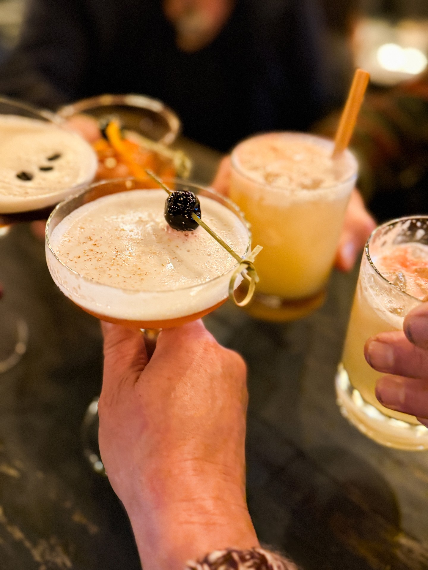 ✨️We’re celebrating the longest day of the year and staying open till 9 pm tonight!
🎶Alex Laux from Coast Tribe is playing live from 6-9, with cocktails and tasting flights to enjoy for this year’s Summer Solstice. 🍸️
We’ll be back open at noon on Sunday for Father’s day with more live music from The Megatones, 2-5 pm! Cheers to another great weekend on the coast!🌊
