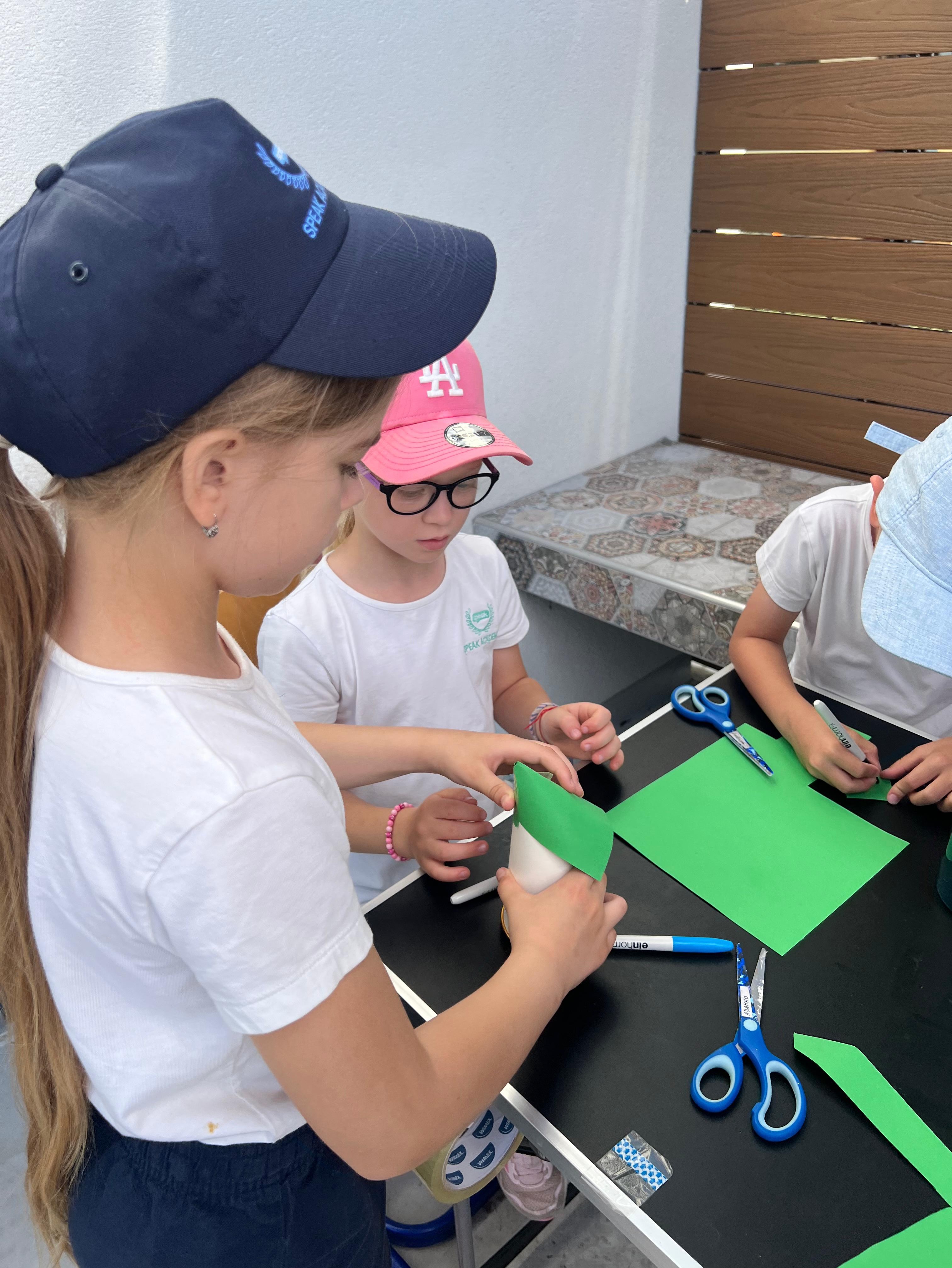 Today our SPEAK ACADEMY Rocketeers descended upon Hacienda Millington for an unforgettable morning at Rocket HQ, where learning quite literally took off.
From exploring the fascinating propertie of air and gas pressurisation to discovering the challenges of breathing and travelling in space, our young scientists got hands-on with the principles that make space exploration possible. They also learned how rockets fly, why they don’t need wings, and what it takes to escape Earth’s gravity.
The highlight of the day? Working together to design, build, and launch their very own high-pressure rockets made from recycled PET bottles, sending them soaring over Sásová! 🚀♻️
A huge well done to all our Rocketeers for their curiosity, creativity, and teamwork. The future of science and engineering is in safe hands!
#SpeakAcademy #RocketHQ #STEMEducation #FutureEngineers