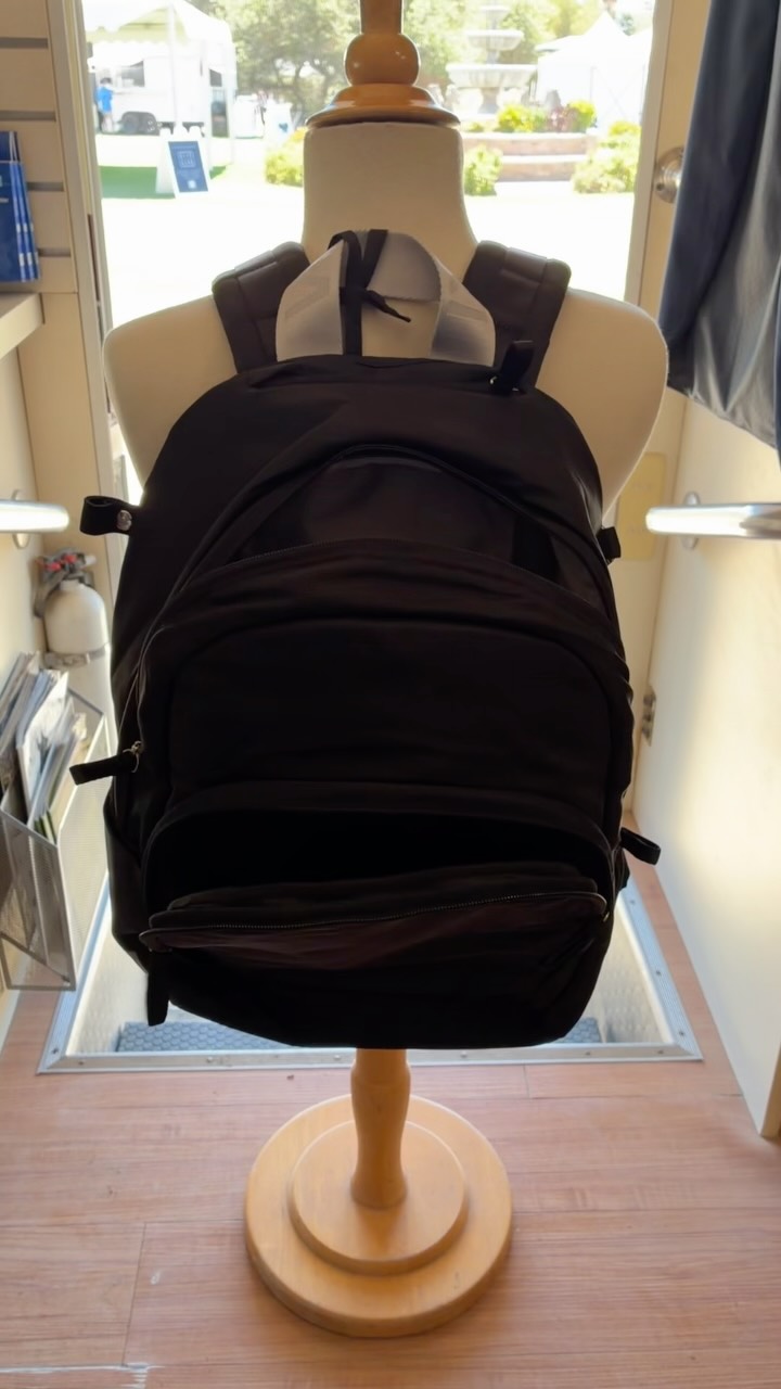 New Product Alert - Veltri backpacks have made it to Outdoor Outfitters!!
Check out all of these amazing compartments. Perfect to fit your helmet, laptop, phone, wallet, crop, water bottle, and SO much more ๐
#newproductalertโผ๏ธ #equestrian #equestrianfashion #equestrianbackpack
