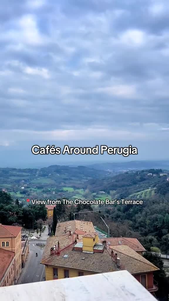 Looking for the best café in Perugia? ☕️
ㅤ
Hannah spent the semester exploring the city's coffee scene and found her favorite spots along the way. From study breaks to slow mornings, these cafés became part of her Perugia experience. 💛
ㅤ
Which one would you try first?
ㅤ
#studyabroad #perugia #studentlife #umbraexperience #coffeeculture