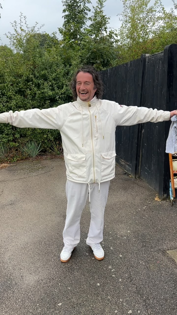 To all the fathers and father figures today 🥰 and the Parli Hill Gang ✌️
#lawnbowlsforlife #fathersday #lawnbowls #parliamenthill #hampsteadheath