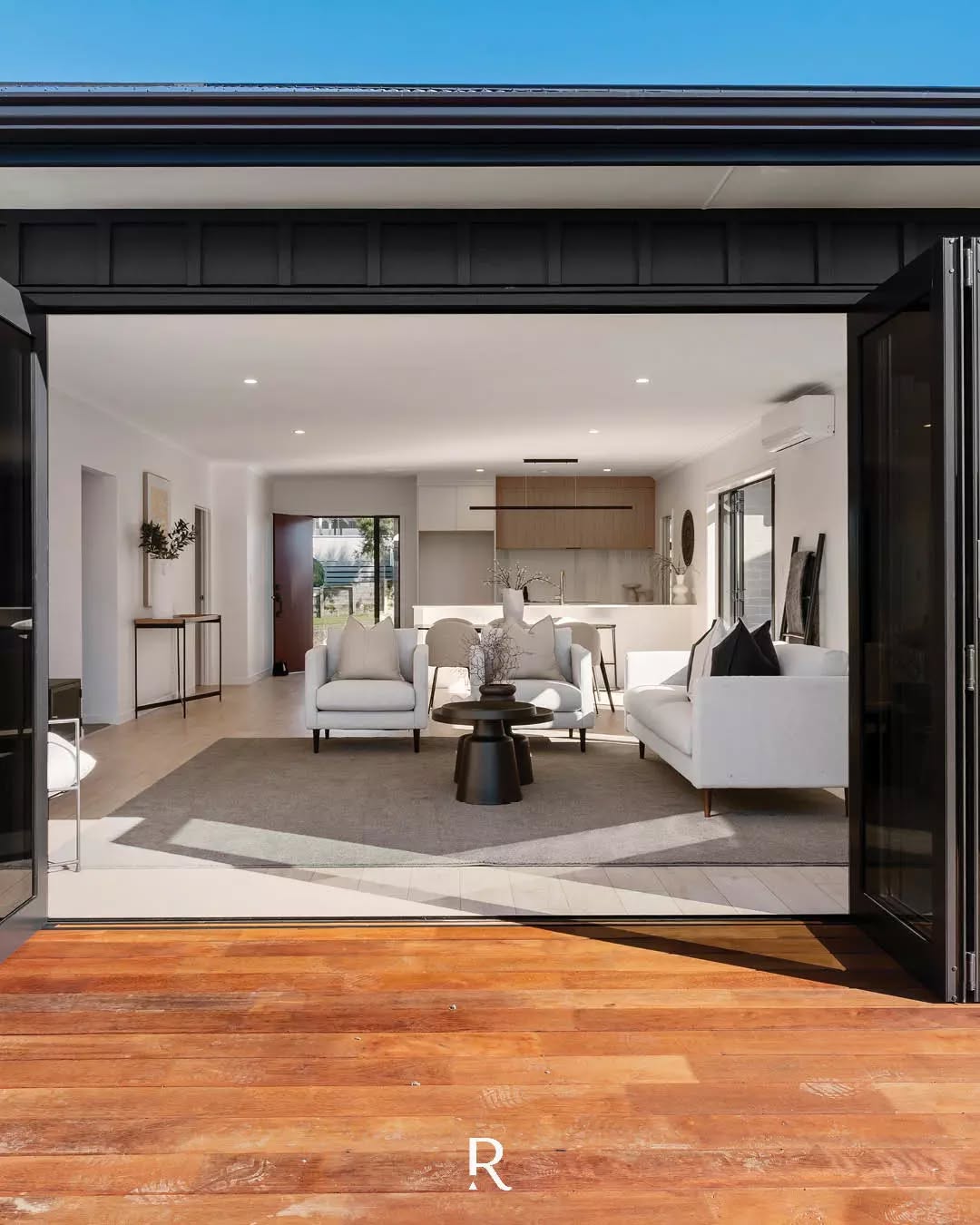 Happy Settlement Day to the Vendors and new Homeowners of 8b Bryce St, Kihikihi! 🔑 #riserealestatenz