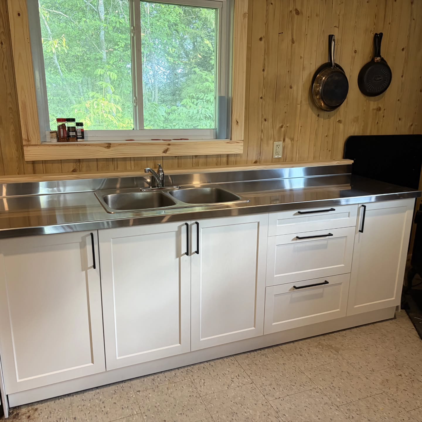 When one of our contractors needed a cabinetry solutions for three cottage renovations up north, transportation and installation were major factors. The cabinets had to be easy to ship by barge, simple to transport, and quick to install once they arrived on site.
Our Ready-To-Assemble (RTA) cabinetry was the perfect solution.
Not only are these cabinets easy to transport and assemble, but they also offer exceptional quality, durability, and a beautiful finished appearance. The contractor was extremely impressed with how straightforward the installation process was, as well as the overall craftsmanship and final results.
The finished kitchens turned out amazing, proving that you don’t have to sacrifice quality for convenience.
Whether you’re renovating a cottage, rental property, new build, or your own home, our RTA cabinetry may be the perfect fit for your project.
Contact Dubes Custom Creations today to learn more about our cabinetry options and see if RTA cabinets are right for you!
📞 Contact us today for a free consultation.
🌐 www.dubescustomcreations.ca