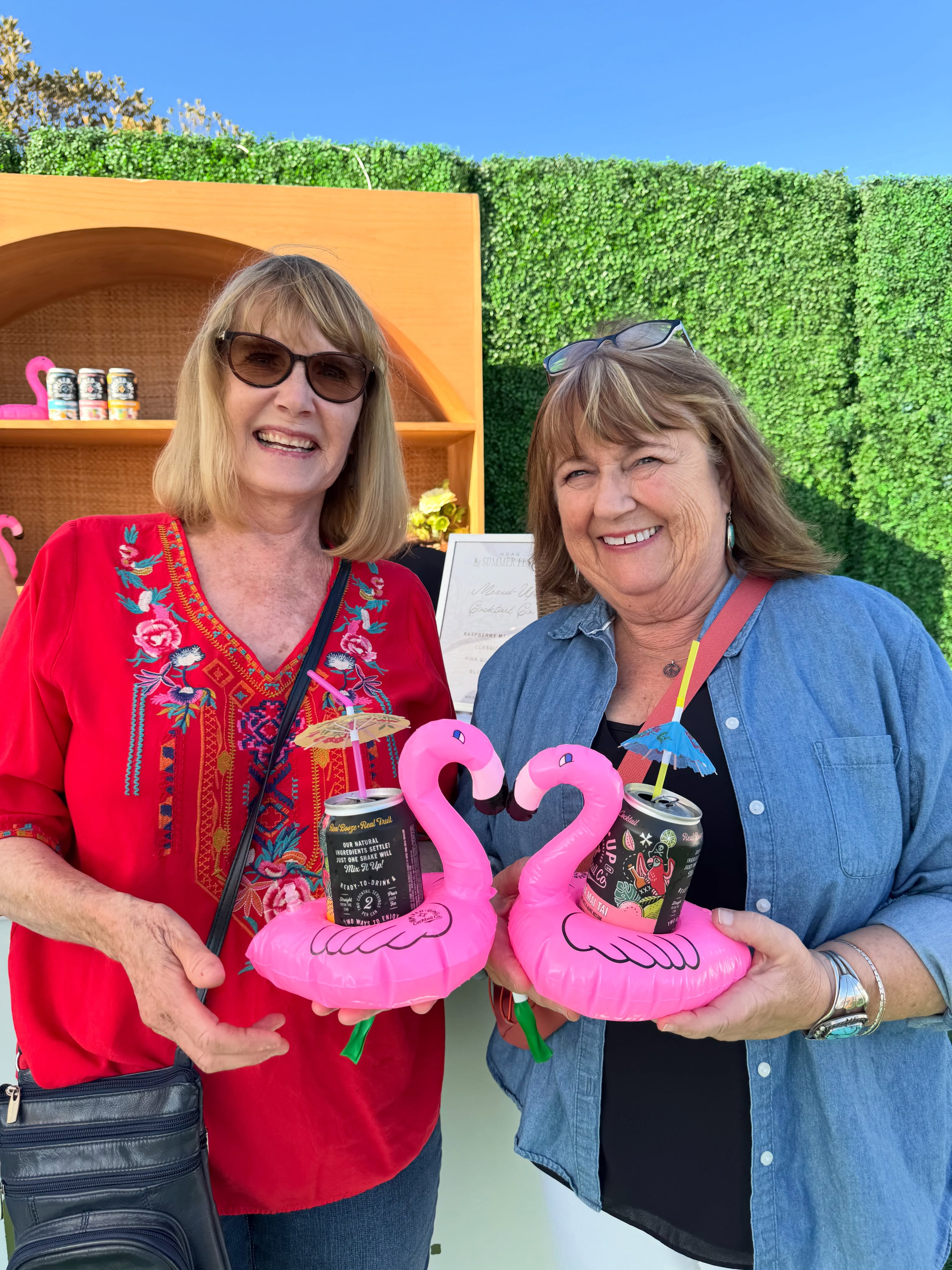 A few more moments from Hoag Summer Fest ☀️
#hoagsummerfest #mixedup #cocktails #newportbeach