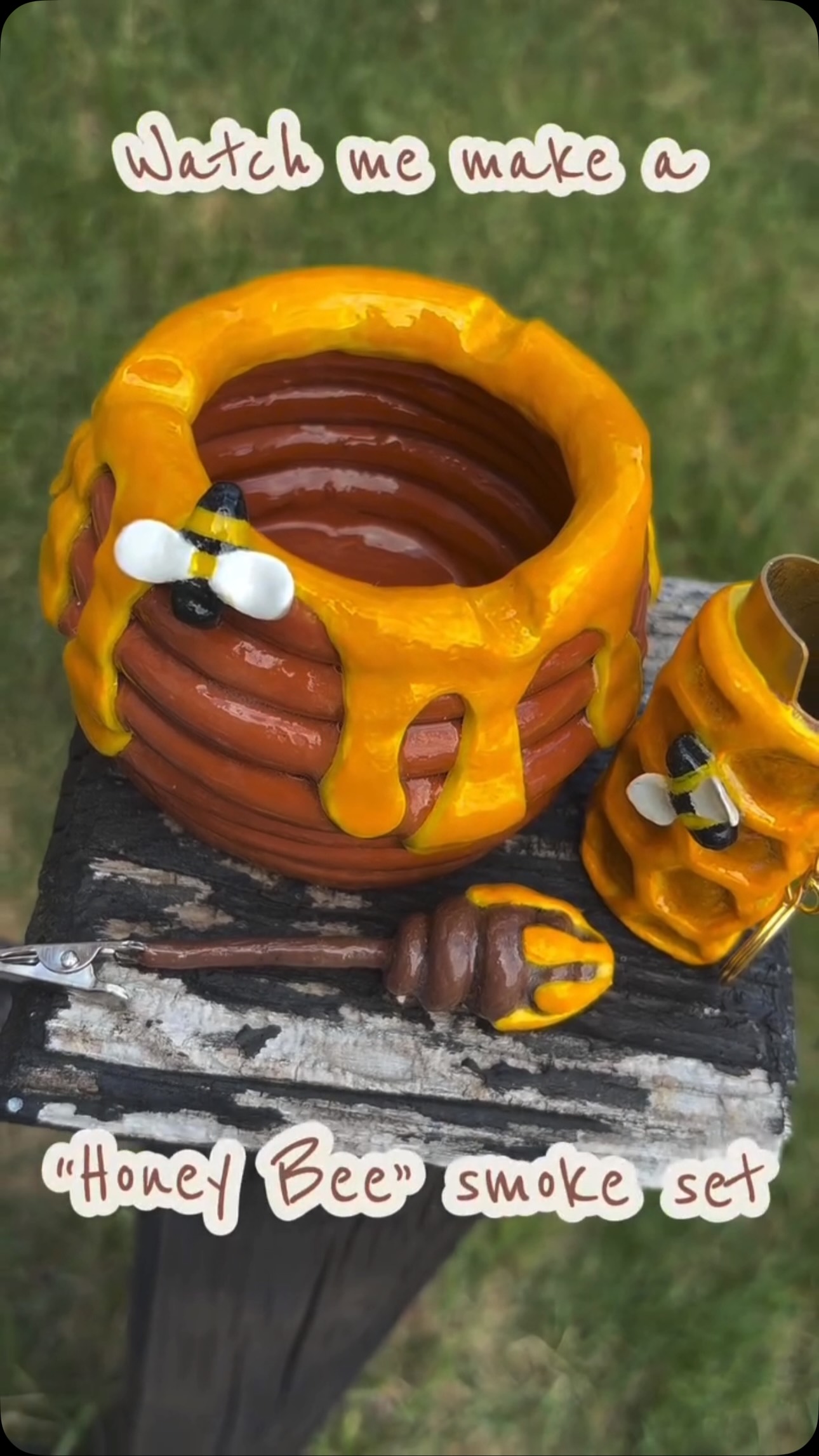 ❤️🔥🤗😘#Repost @janedhoedidit_painted
・・・
I don’t promote smoking but if you do, why not do it with style & creatively! 💛🖤
Custom made “Honey Bee” smoke set includes
Ashtray tray
Lighter case
& flower holder
#customized #handmade #smoke #explore fypシ゚viralシ