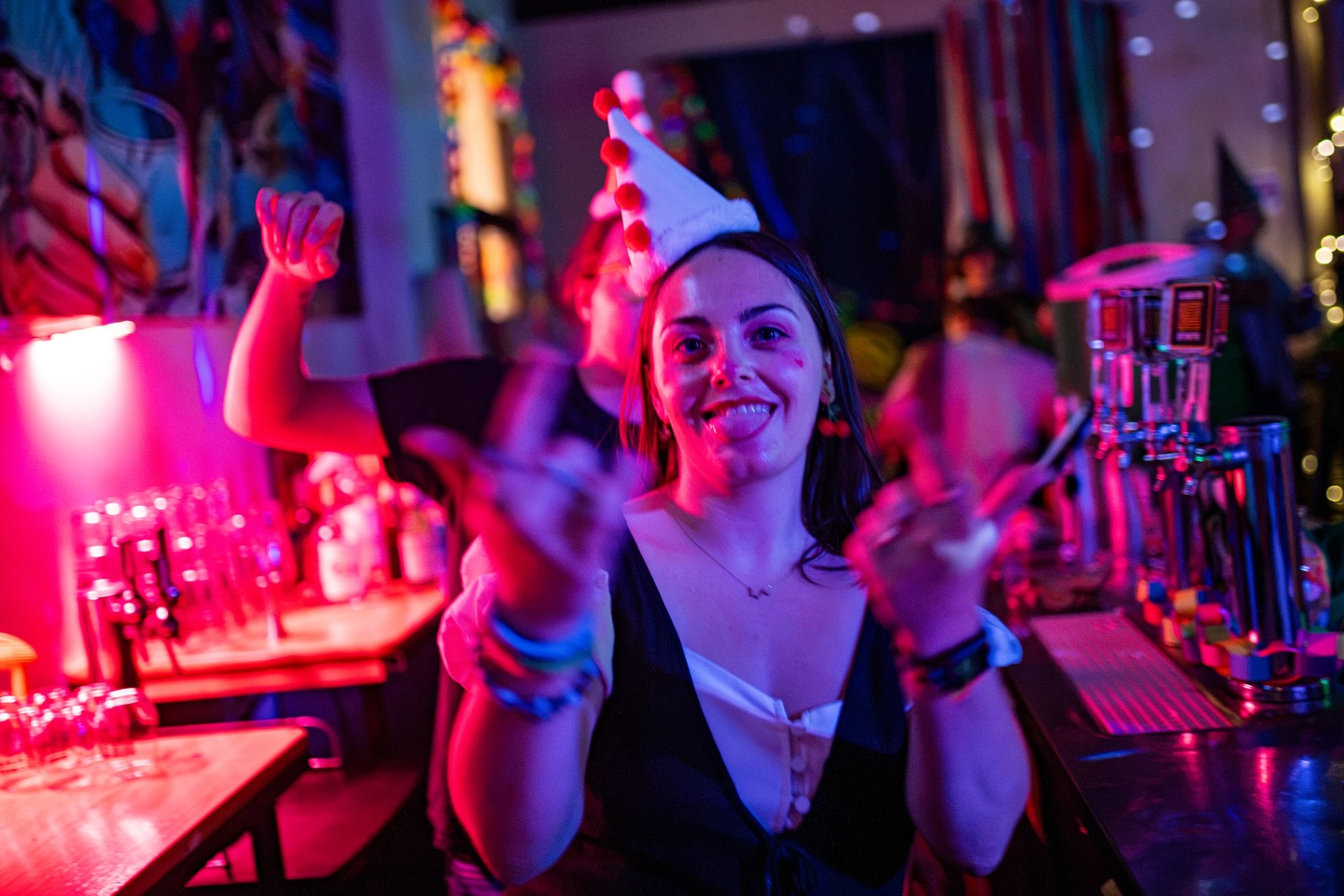 Still wrapping our heads around what went down at @dirty.circus.607 last Saturday 🤯
Huge thanks to @iamlogs_ and all the performers that worked hard to pull this party off!
📸 @tdonovanphoto
#clown #circus #burlesque #edm #meyersoundlabs