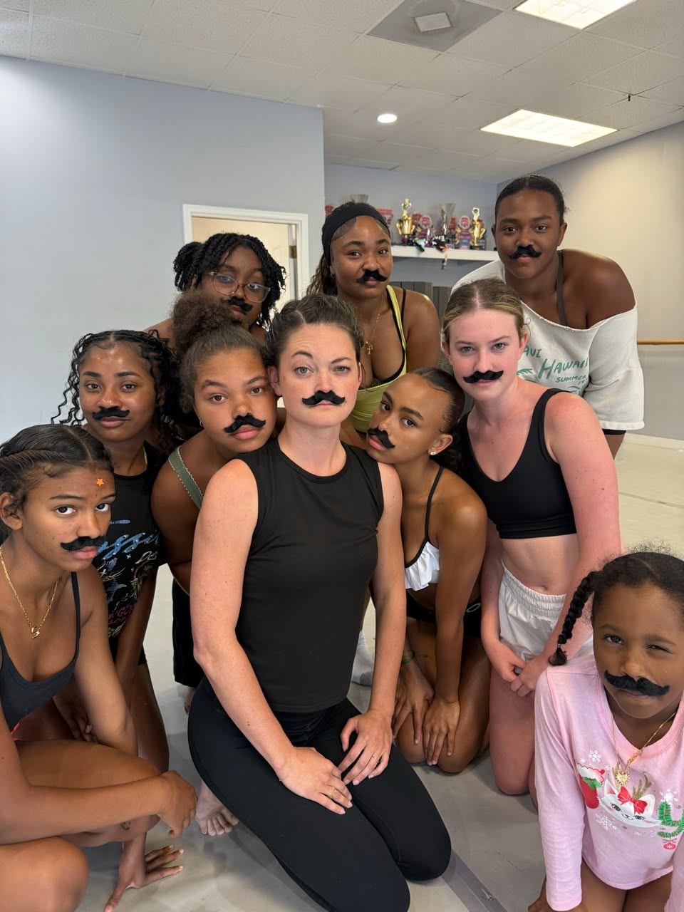Second day of camp complete we are having the best time!!🗺✈️🩰
#SummerDance #SummerAdventures #DancerReel #NCDanceStudio #ReelsOfInstagram #DalianaVibes #DanceCamp #ncdancestudio #DanceTraining #dancetechnique #acrodance #ImmersiveLearning