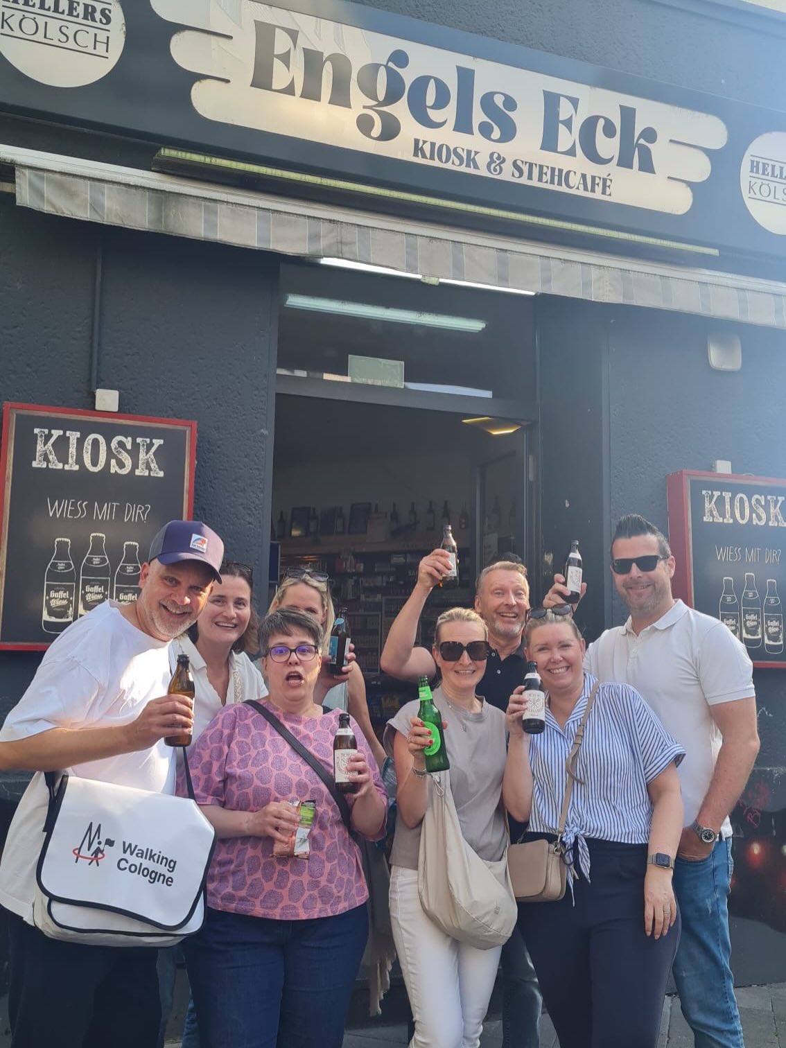 Neue Woche, neue Touren! 🚶♂️🍻
Wir wünschen euch einen erfolgreichen Start und freuen uns auf alle, die diese Woche mit uns unterwegs sind.
Die Tickets sind verfügbar – also schnell sein und euren Platz sichern! 🎟️
Wen nehmt ihr mit auf die nächste Büdchentour? 👇
#Montag #NeueWoche #Büdchentour #Köln #Wochenstart