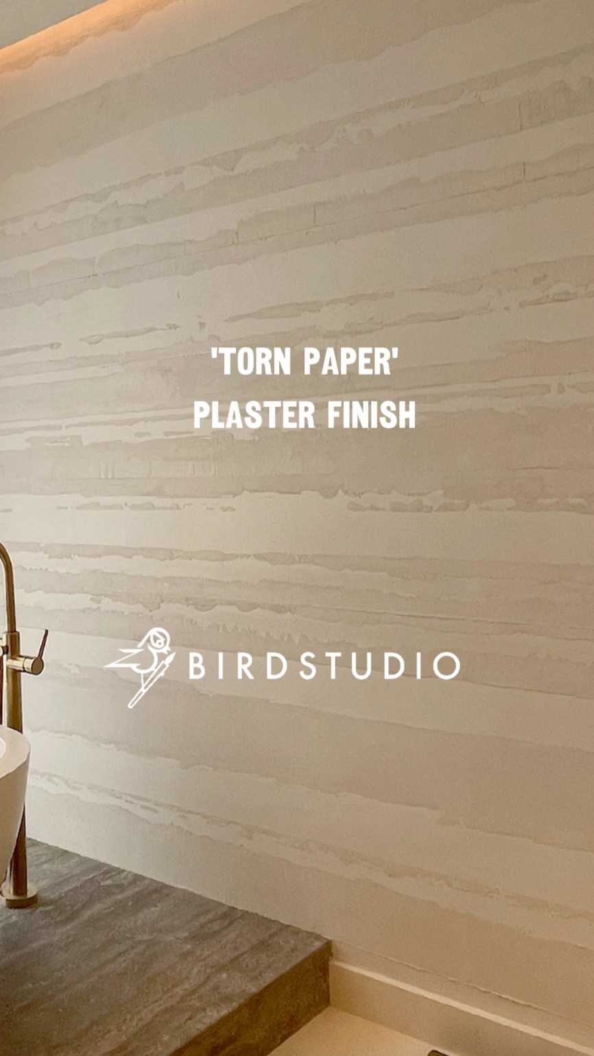 It's no secret that plaster can transform a space, and that's exactly what this 'Torn Paper' finish did for our client's primary bathroom. The added texture and tonal color shifts are 😍🤌
This is a finish we've done before in a vertical orientation, but the horizontal application works so well. That's the beauty of a Bird Studio finish- placement, color, and scale are all customizable.
plaster wall, venetian plaster, organic plaster, bathroom design, high end home design, decorative plaster