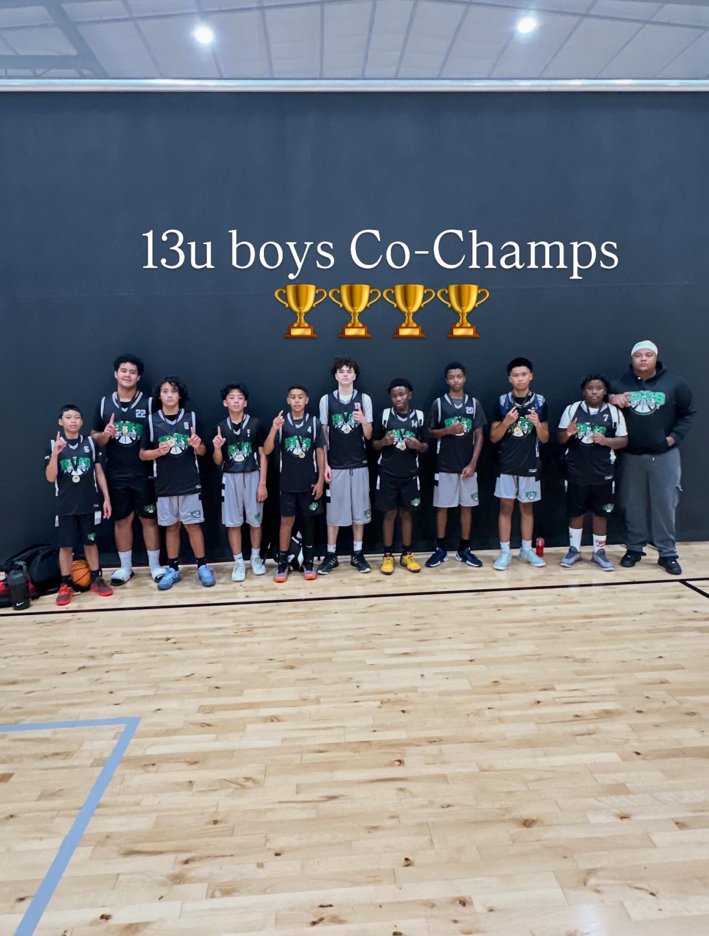 It’s a wrap for The 2026 Summer Shootout! Congratulations to our division champs 13u boys @lengendary_ballerz 11u and 13u boys @hits.academy 14u and 15u boys Screaming Eagles Middle School Girls @stocktonpanthers! Many thanks to @teamclutchcrew @manteca_aviators @stocktonhoyas Lodi Streetballers @manteca_kings @oakdalestangsbasketball for great competition! Happy Father’s Day and we hope to see you all again @courtsidesportsmanteca
