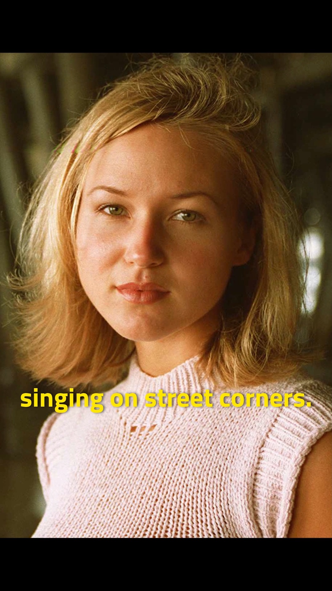 Radio initially ignored Jewel’s first song. Then Bob Dylan told her not to give up. 🎸
Jewel wrote “Who Will Save Your Soul,” the first song of her career, while traveling and street singing as a teenager.
Unable to afford the trip home to Alaska during a school break, Jewel set out on her own and supported herself by busking. The people and culture she observed during the journey inspired the stream-of-consciousness lyrics that became “Who Will Save Your Soul.”
When the song was eventually released from her debut album, Pieces of You, commercial radio initially showed little interest in Jewel’s sensitive folk sound during an era dominated by grunge.
After extensive touring—including an invitation to open for Bob Dylan—the song gained momentum, reached the Billboard Top 20 and earned Jewel a Grammy nomination for Best Female Pop Vocal Performance. Pieces of You ultimately became one of the most successful debut albums of its era.
💬 Has someone’s encouragement ever stopped you from giving up on something important?