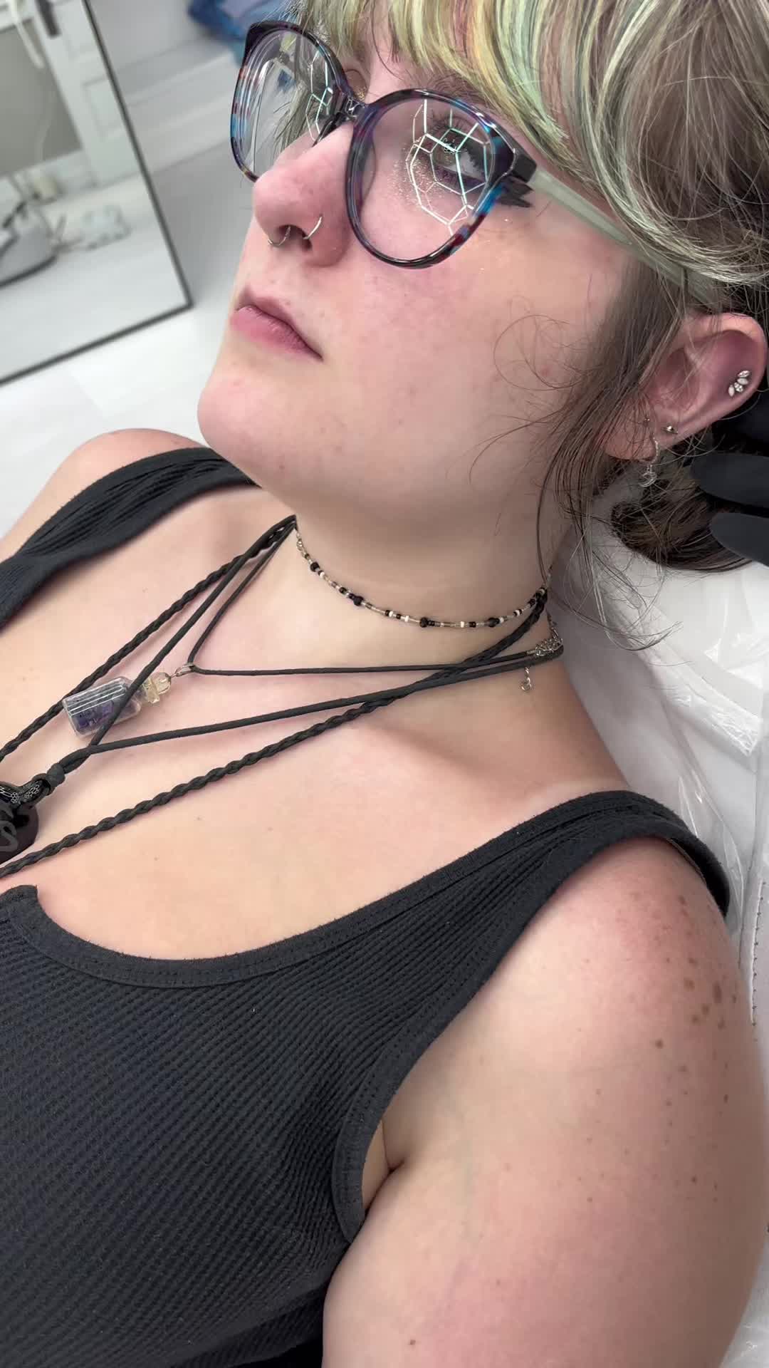 Keep us from going crazy by stopping in and getting a new piercing. We are lonely and losing it without you. 🙃🤣
#GenisysBodyArts #piercinghumor #newpiercing #sewickleyshops #pittsburghpiercer