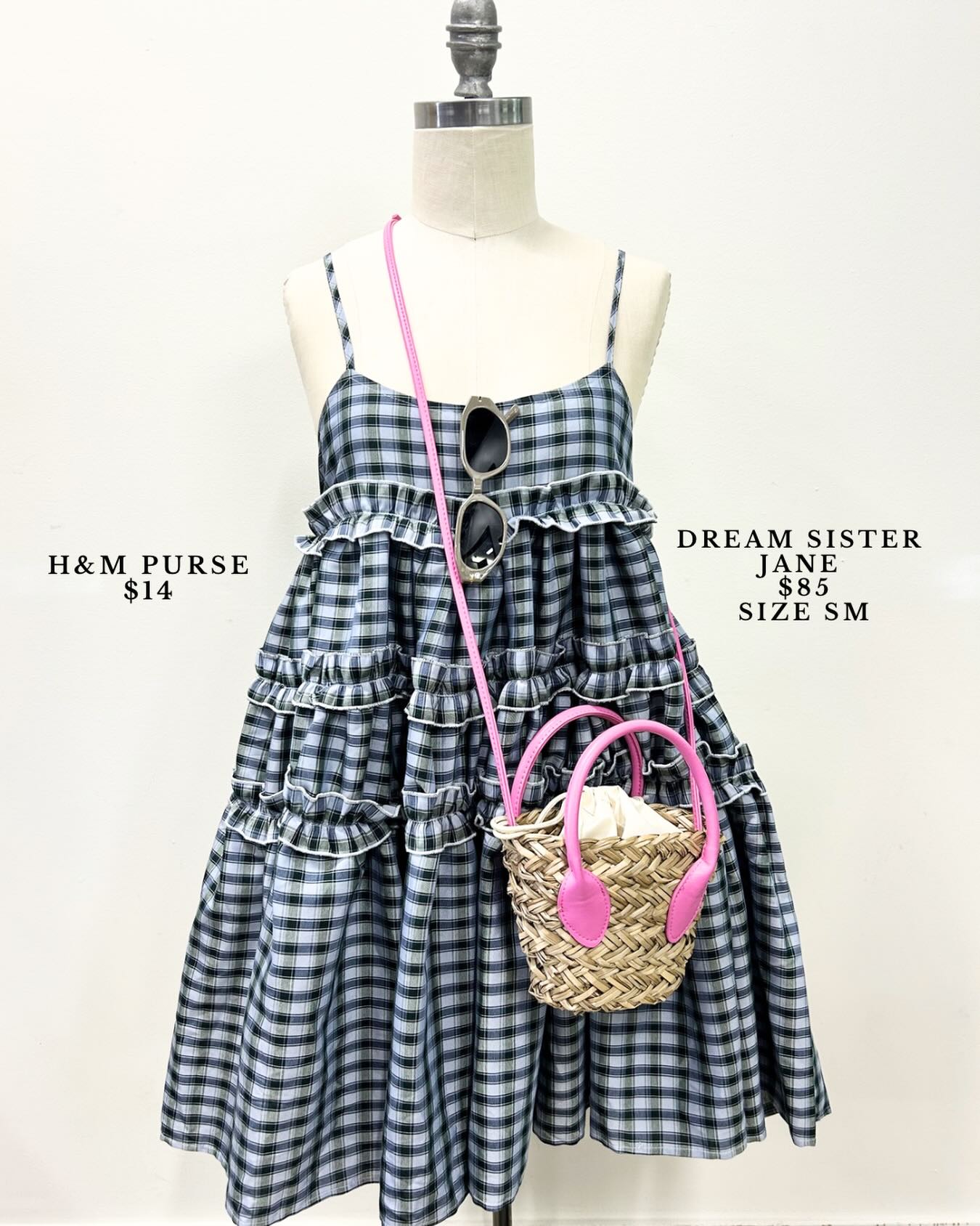 This weather is making us pull all our adorable dresses to share with you!
