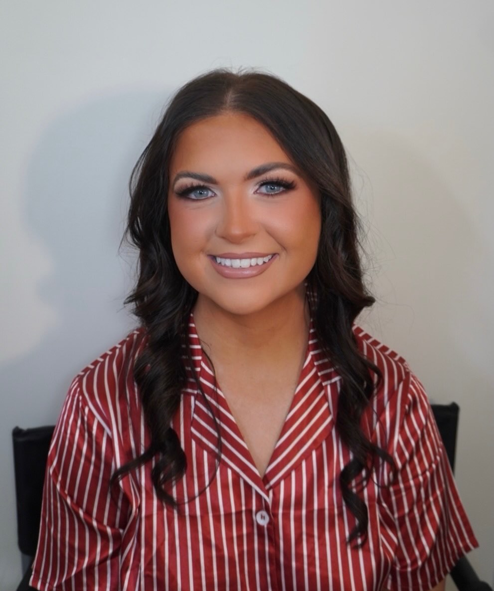 Haven’t glammed my beautiful bestie girl since her wedding day. My full beat queen ✨🤏🏼 look at those eyes!!!