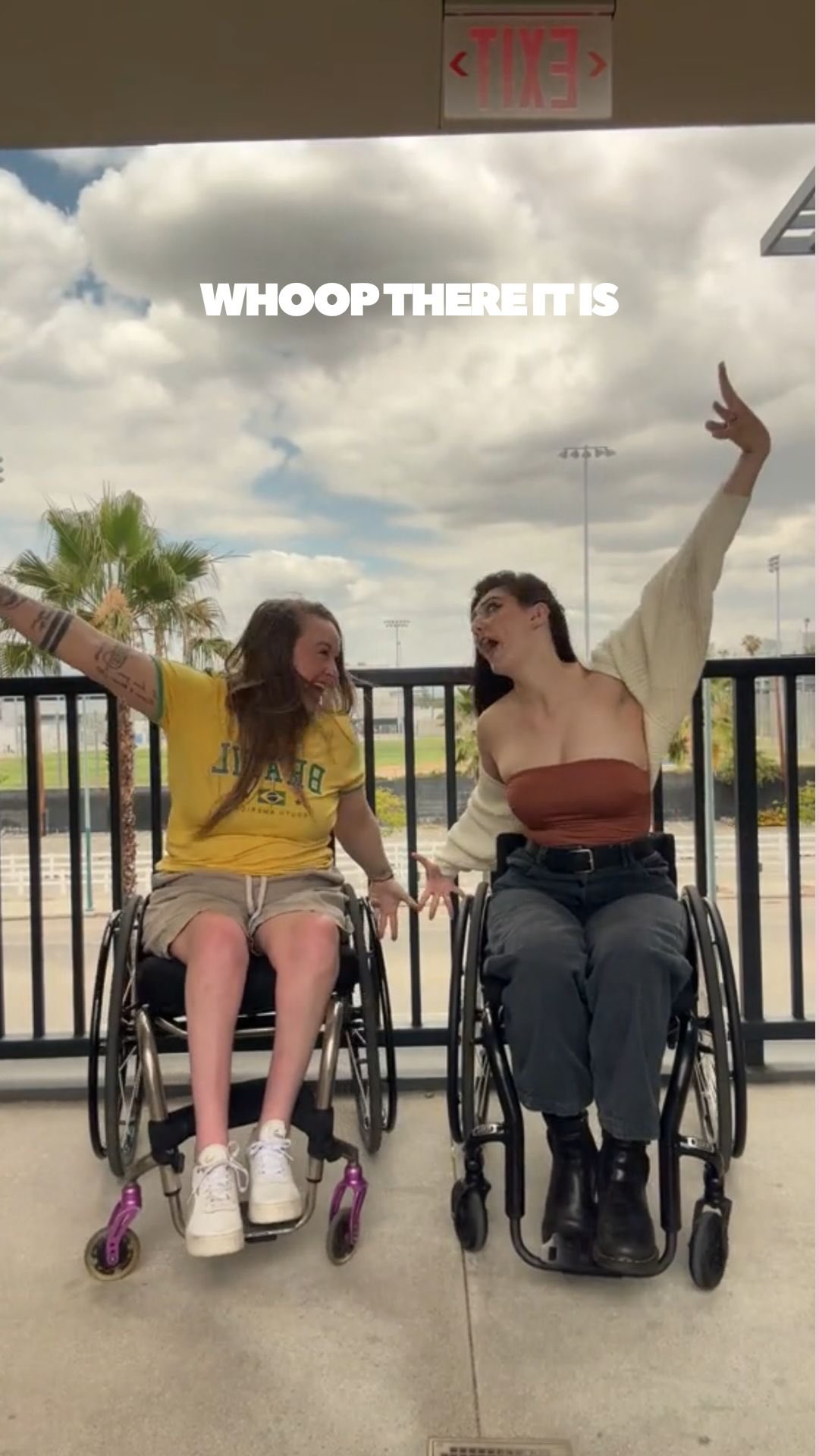 Tag team back AGAIN 🤭🤪✨👯♀️⭐️ tag who you wanna try this with!!!
#tagteam #whoopthereitis #trend #rollettesdance #wheelchairdance