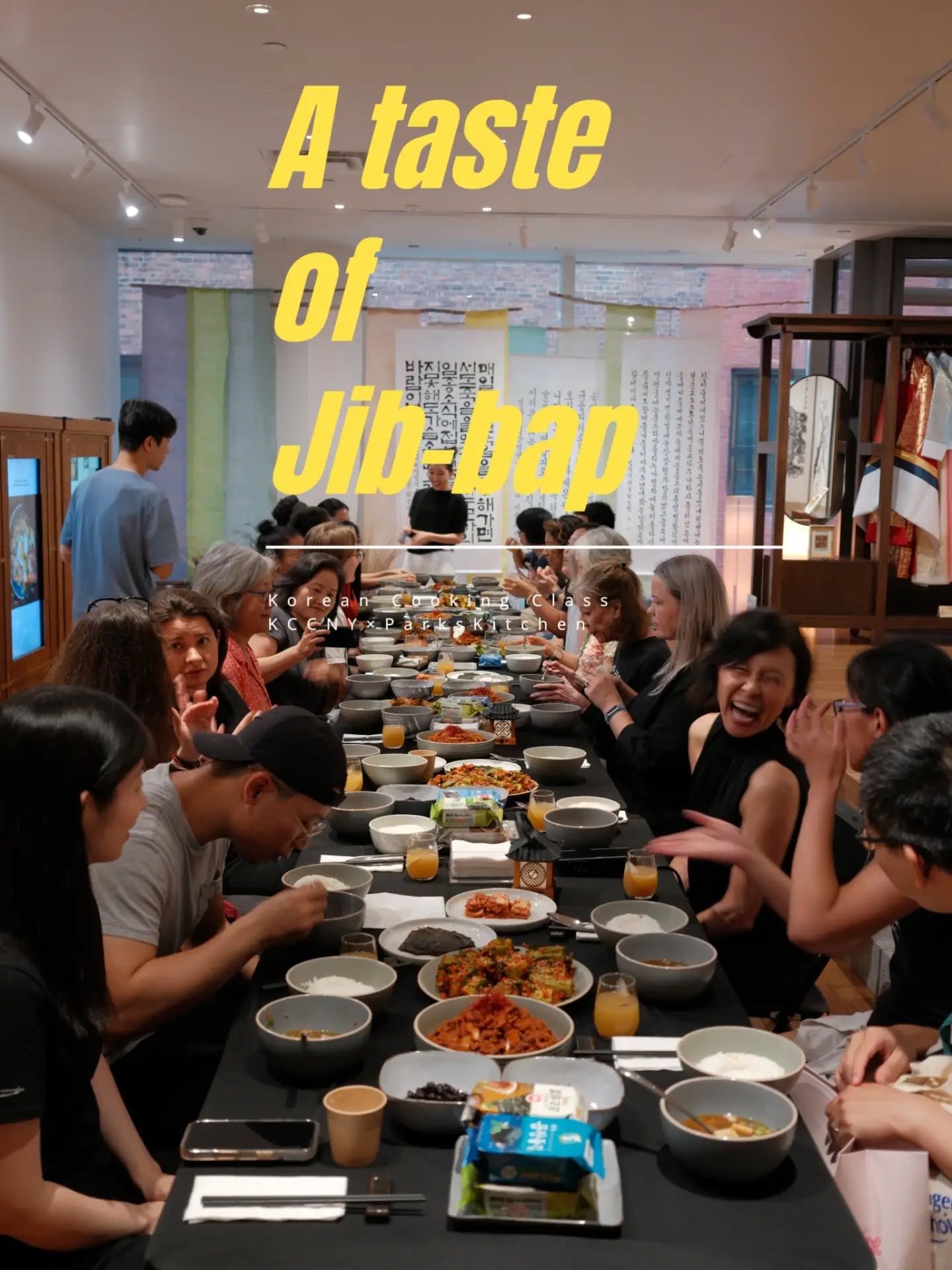 Hundreds of you applied for a class with only 24 available seats. It just goes to show how much we all miss a true, Jib-bap(home-cooked meal).
For this workshop, we did our absolute best to recreate an authentic Korean home meal—just like the ones my mother used to make. Banchans that are lightly seasoned, made without any artificial additives, and filled with seasonal, vibrant ingredients that strike the perfect nutritional balance between proteins, vegetables, and carbs.
A heartfelt thank you to everyone who joined us. 🙏 I promise to return to New York with more of our Home-Cooked Meal series. Make sure to follow KCCNY and ParksKitchen so you don't miss out on registration next time!
*Special thanks to @hwayo.official for Korean soju cocktail
#KoreanCookingClass
#KCCNY
#ParksKitchen