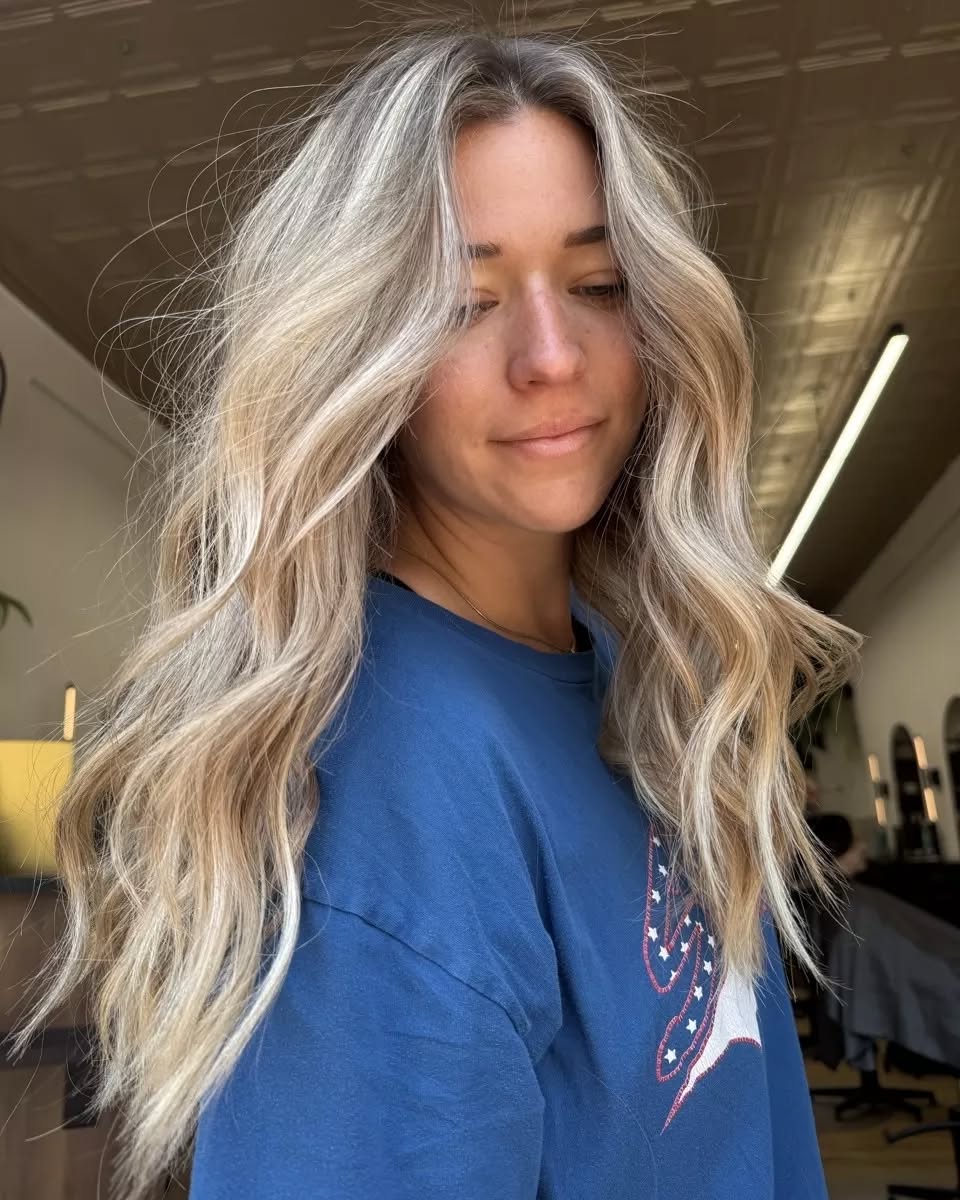 ➕This is your sign to stop fighting your urge for summer hair.
Soft brightness, easy movement, and a shape that still works when the Jersey Shore humidity decides to have a personality.
This kind of lived-in blonde is built for real life: dimension, brightness where it counts, and a grow-out that does not require you to panic-book the second your roots show up.
Low-maintenance does not mean low-impact.
It means thoughtful placement, healthy hair, and color that still feels like you.
Ready for summer hair that can handle beach days, iced coffee runs, and whatever your calendar is pretending is “relaxed”?
Book your blonding or bespoke color session online.
Full blonding by @colorbyhannah
📍Atlantic Highlands, NJ