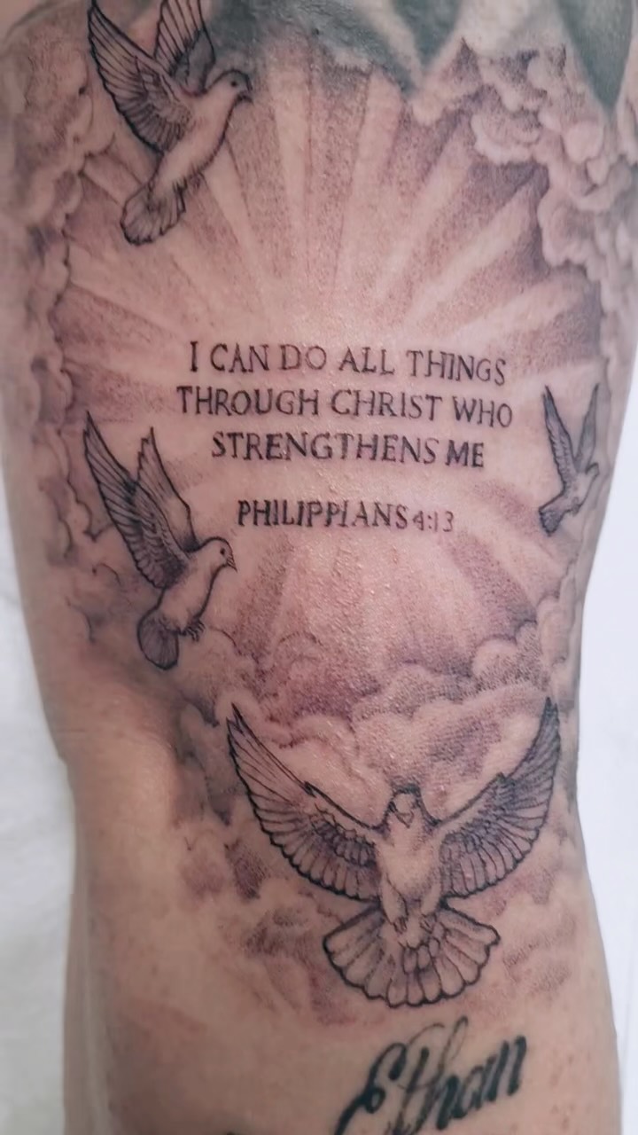 A powerful reminder that no matter what life throws your way, your strength comes from faith, not fear.
Artist @dezck369
#sacramentotattoo #blackandgraytattoo #tattoo #sacramentotattooshops #monsterinktattoo