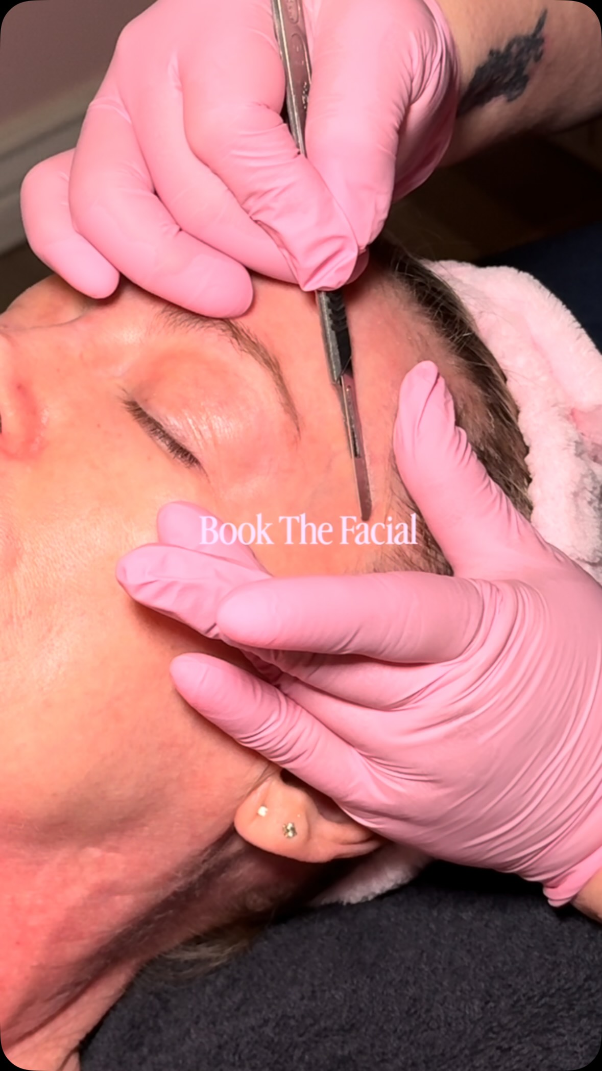 Your sign to book the facial 🤭
#facial #esthetician #medspa #explore #reels