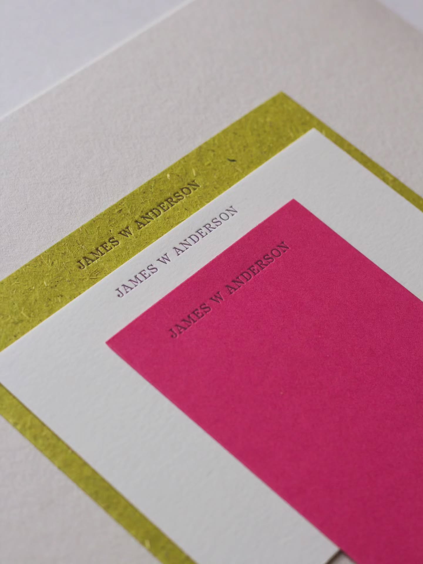Letterpress Stationery for a colour lover 💚 Printed as part of a gifted set for a new graduate.
Printed on a mix of Gmund and Corplan stocks 👌
#letterpress #personalisedstationery #notecards