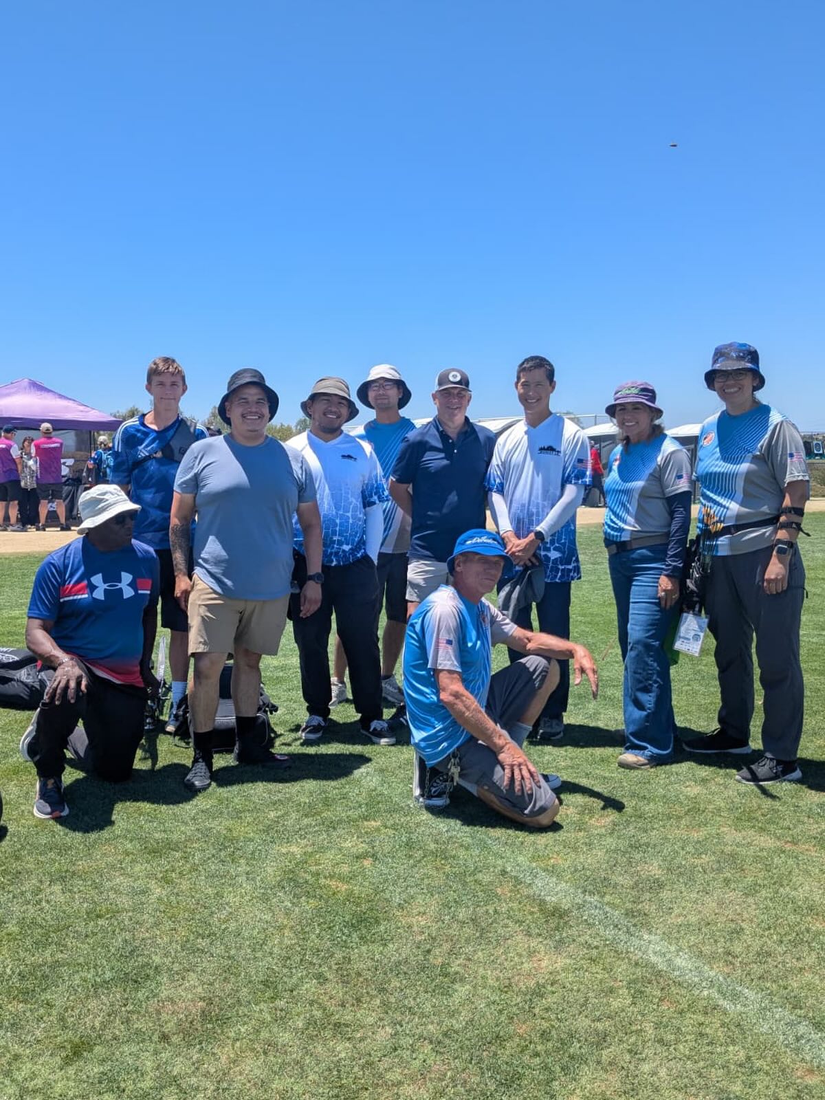 This past weekend, @usaarchery held their annual SoCal Showdown at @eastonarcherycentercv in Chula Vista, CA. It was the LARGEST SoCal ever and the largest USAT Qualifier series with 850 archers from all over the world attending!
El Dorado Archers were there in force! Great shooting to all! Congrats to Micah, Lauren, Barney, Roxanne, Ramiro, Chris, Ellie, Bobby, Friedhelm, Kai, Denise, Henry, Yuna, Isaiah, Richard, Erin, and Destin!
#eldoradoarchers #longbeach #archery #socalshowdown2026 #usaarchery