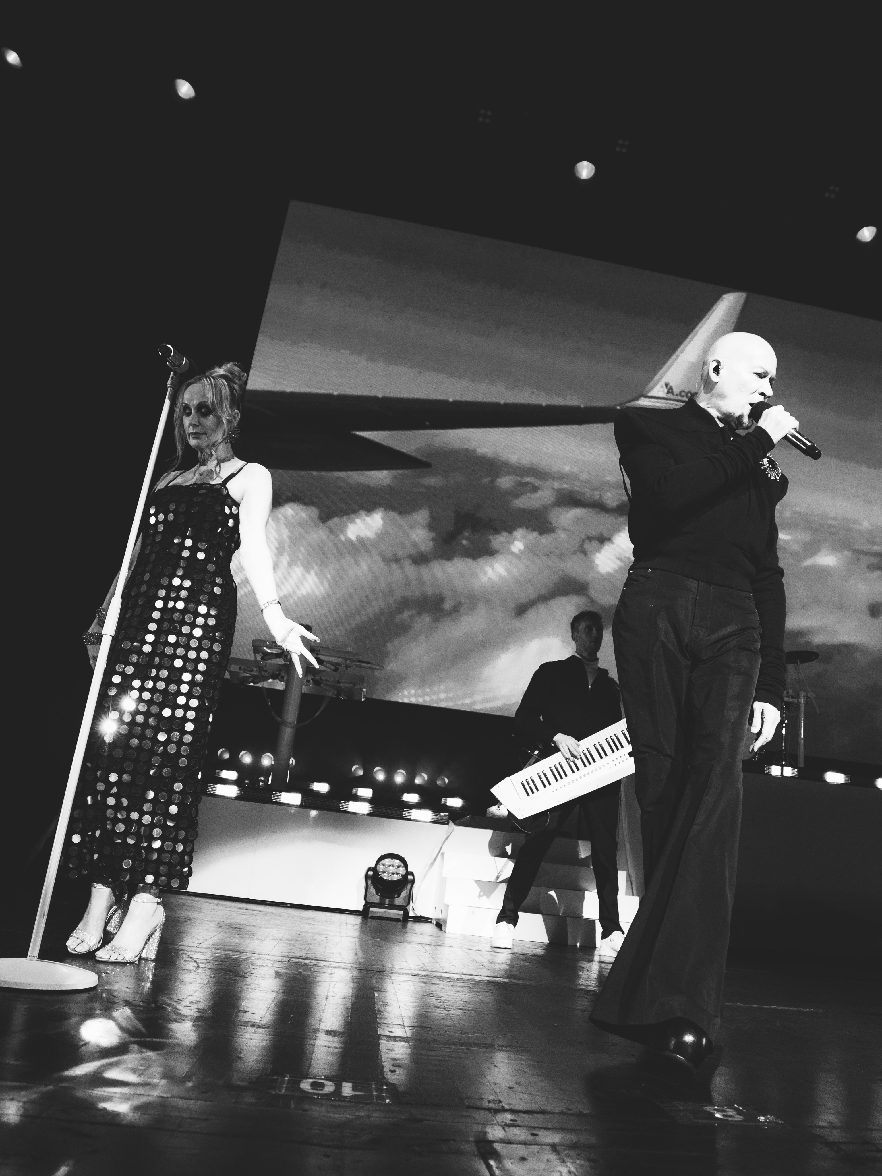 The Human League SOLD OUT Radio City Music Hall show from last Friday!
Photos by @veedotk
@humanleaguehq @radiocitymusichall