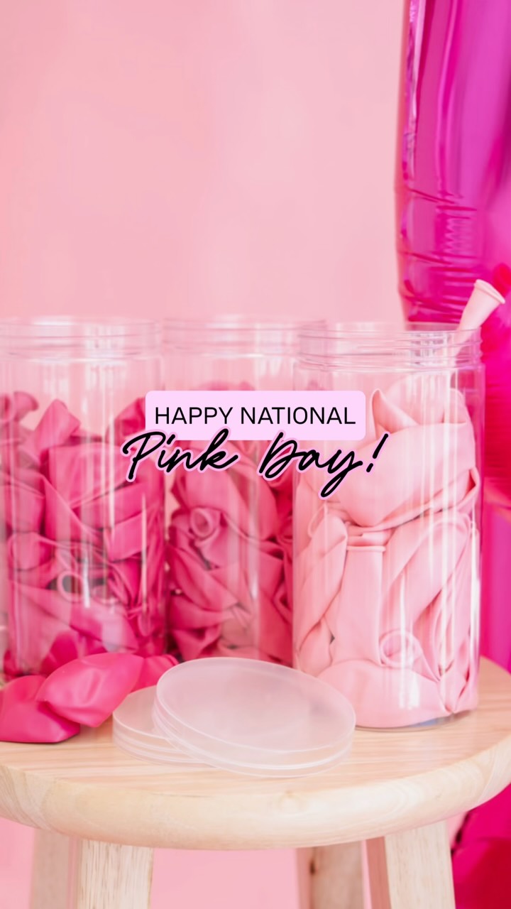 Happy National PINK Day! 💗🌸🍬👛🦩
#charlottenc #lakenorman #lkn #clt #balloondecoration