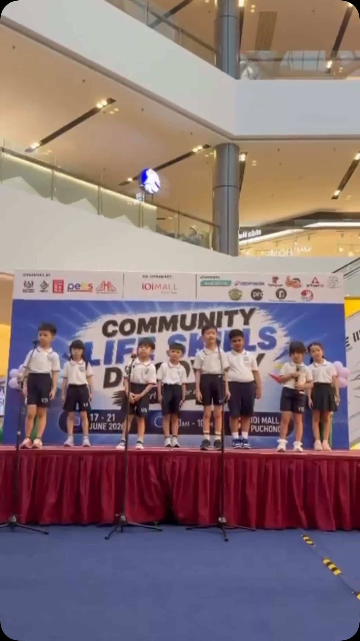 🌟 A proud and memorable day at IOI Mall! 🌟
Our little stars shined bright on stage with their lovely performance today. 💕 Their confidence, teamwork, and joyful smiles truly made the moment special.
Bravo to all our little performers! 👏✨ We are so proud of each and every one of you. Keep shining and sharing your talents with the world! 🌈
#VISLittleStars #ProudMoment #YoungPerformers #victoriashire #puchongioimall