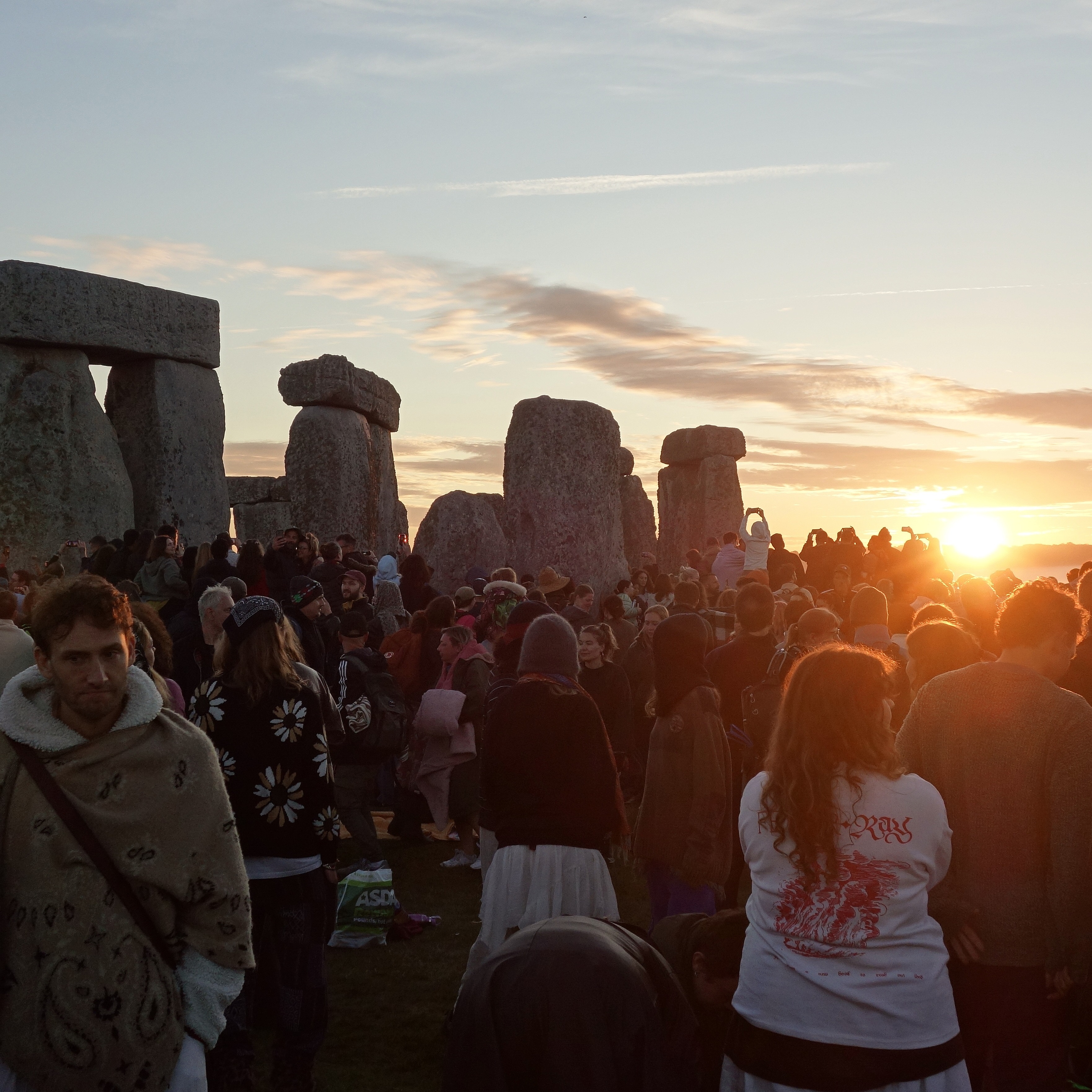 Stonehenge on Saturday 20th into Sunday Morning on the 21st was incredible. I joined in excess of 20,000 people to celebrate the summer Solstice. It was an international crowd full of awe and energy. The sunrise was one of the best amid the stones, standing majestic as a reminder of the natural cycles. If interested, I have a video on YouTube called: Stonehenge Summer Solstice 2026 | Over 20,000 Welcome the Sun - just copy and paste into the search bar. I recommend attending the event. There is inspiration everywhere and some pretty far out drum circles to dance in. #Stonehenge #Summersolstice #Stonehengesummersolstice
