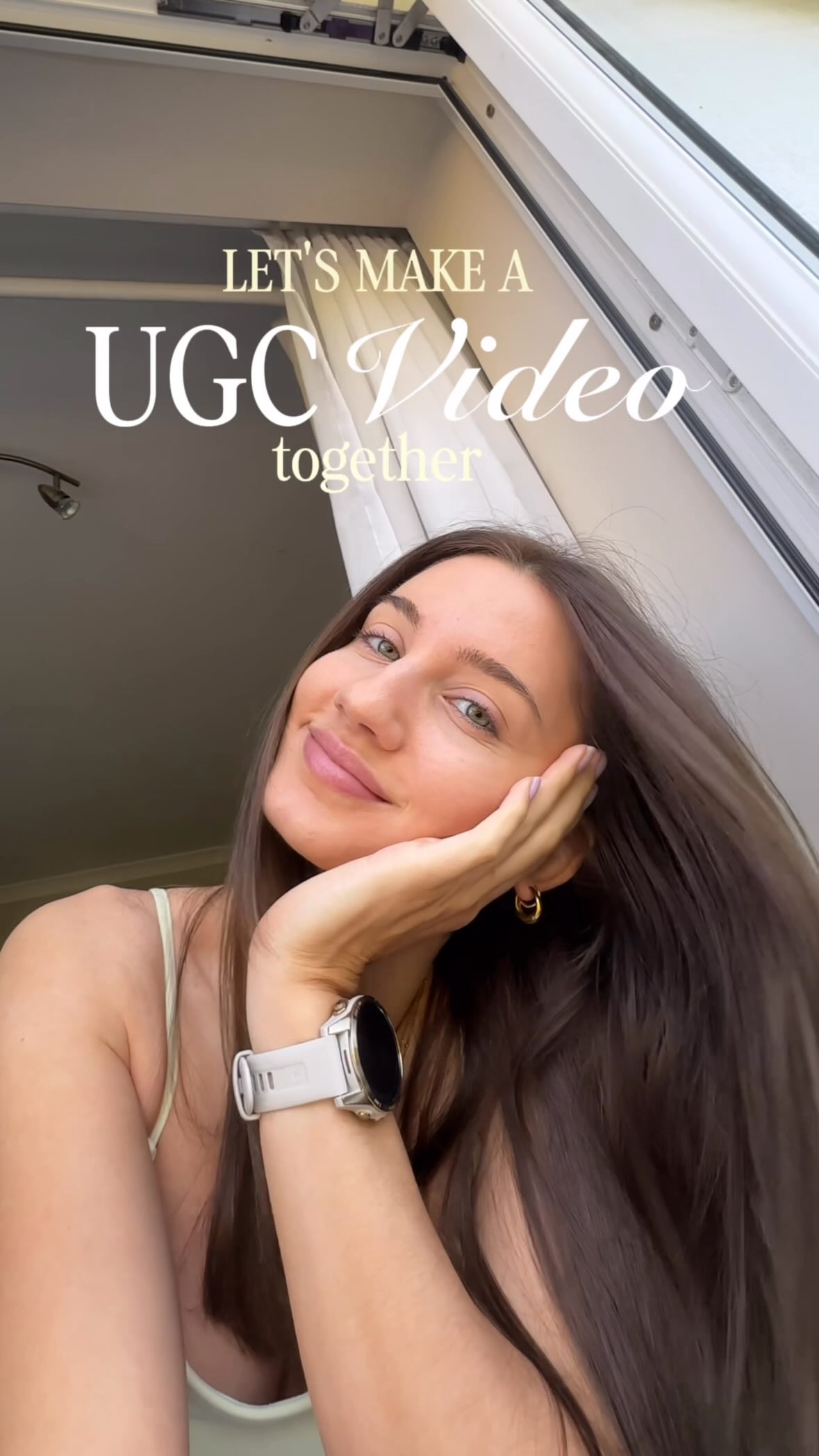 Behind the scenes of creating a UGC video 💌
Putting on all of my hats: videographer, actress, scriptwriter, set designer, photographer, editor 🤗💻📷