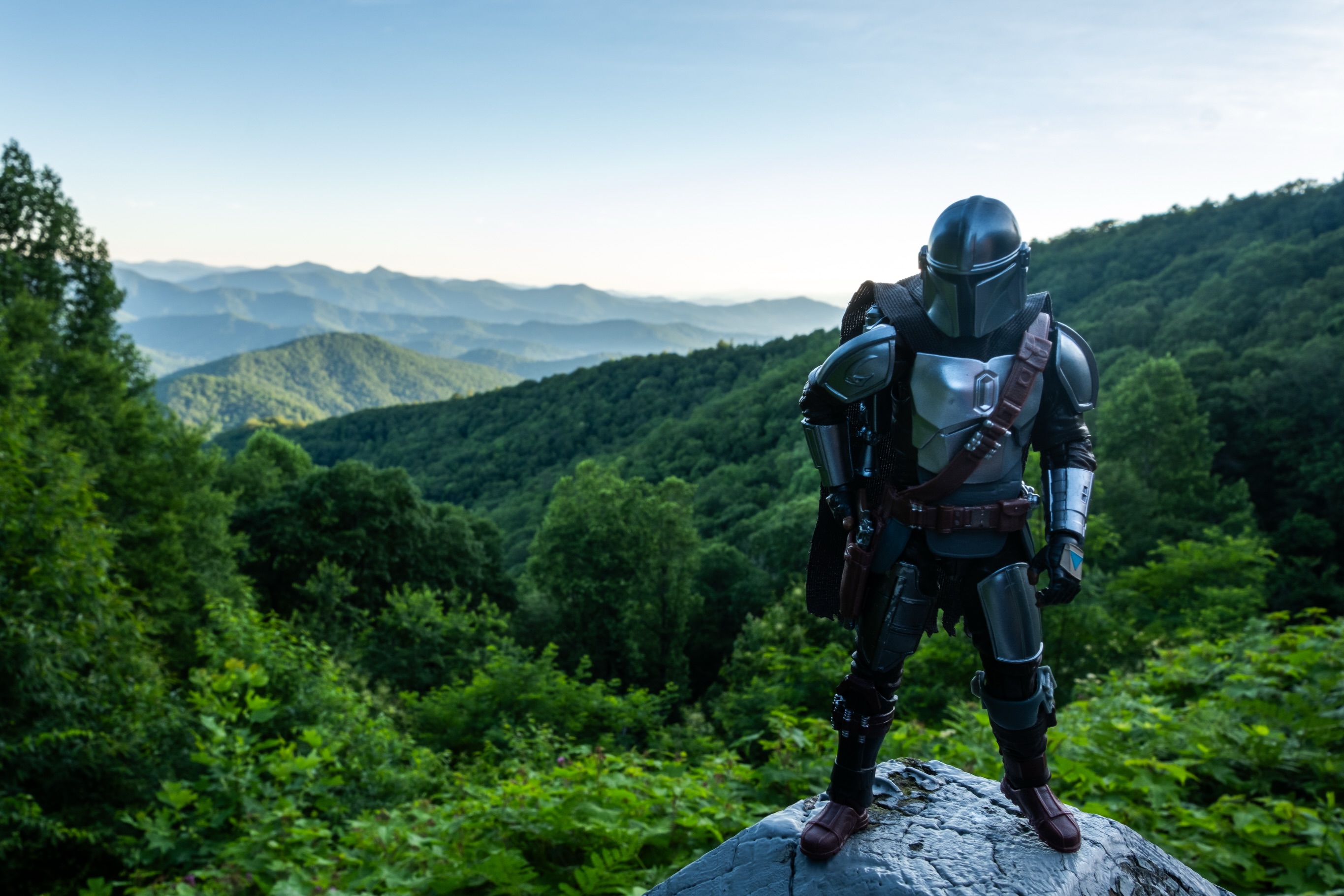 I had a little bit of fun this Father’s Day. I went out to the Blue Ridge Parkway this morning and I took my @kenner_toys Mandalorian figure for a couple fun pics. I think these came out pretty good. I had fun ha ha.
Camera: FujiFilm XT5
Lens: FujiFilm 16mm f2.8
#mandalorian #kennertoys #blueridgeparkway #mandalorian #goodtimes