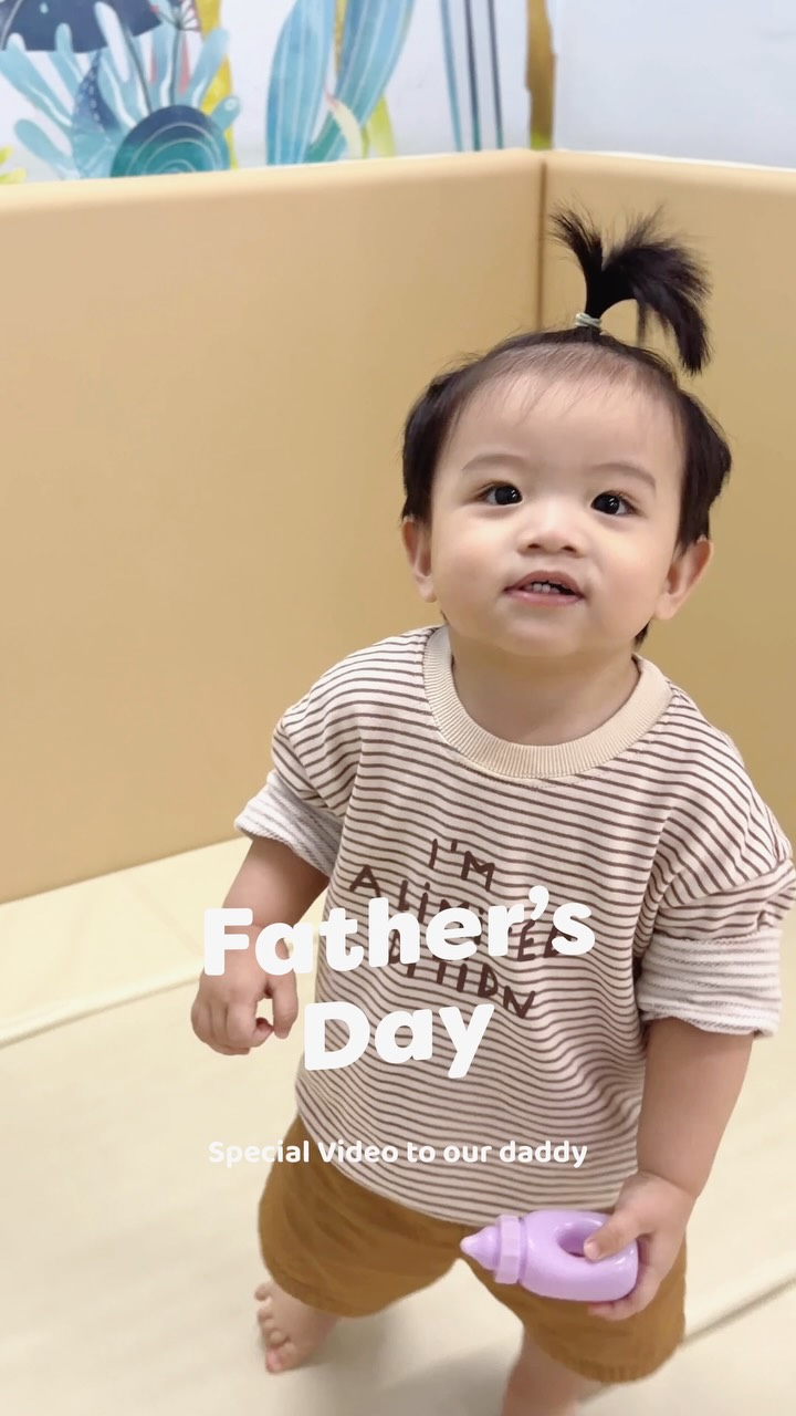 𝗗𝗮𝗱𝗱𝘆, 𝗠𝘆 𝗦𝘂𝗽𝗲𝗿𝗵𝗲𝗿𝗼 💙
For Father’s Day, our children prepared a very special video dedicated to all the amazing daddies in their lives.
With their sweet voices and big smiles, they sang “Daddy, My Superhero”, a heartfelt song specially composed by Teacher Rudy from Little D’joe.
Through this little performance, our children expressed their love, appreciation and gratitude for the daddies who protect them, cheer them on, carry them when they are tired, and love them in their own quiet superhero ways.
Happy Father’s Day to all our wonderful daddies, you are truly your child’s first superhero!
#applelandplayhouse #fathersday2026 #sgpreschool #sgmummy #sgdaddy