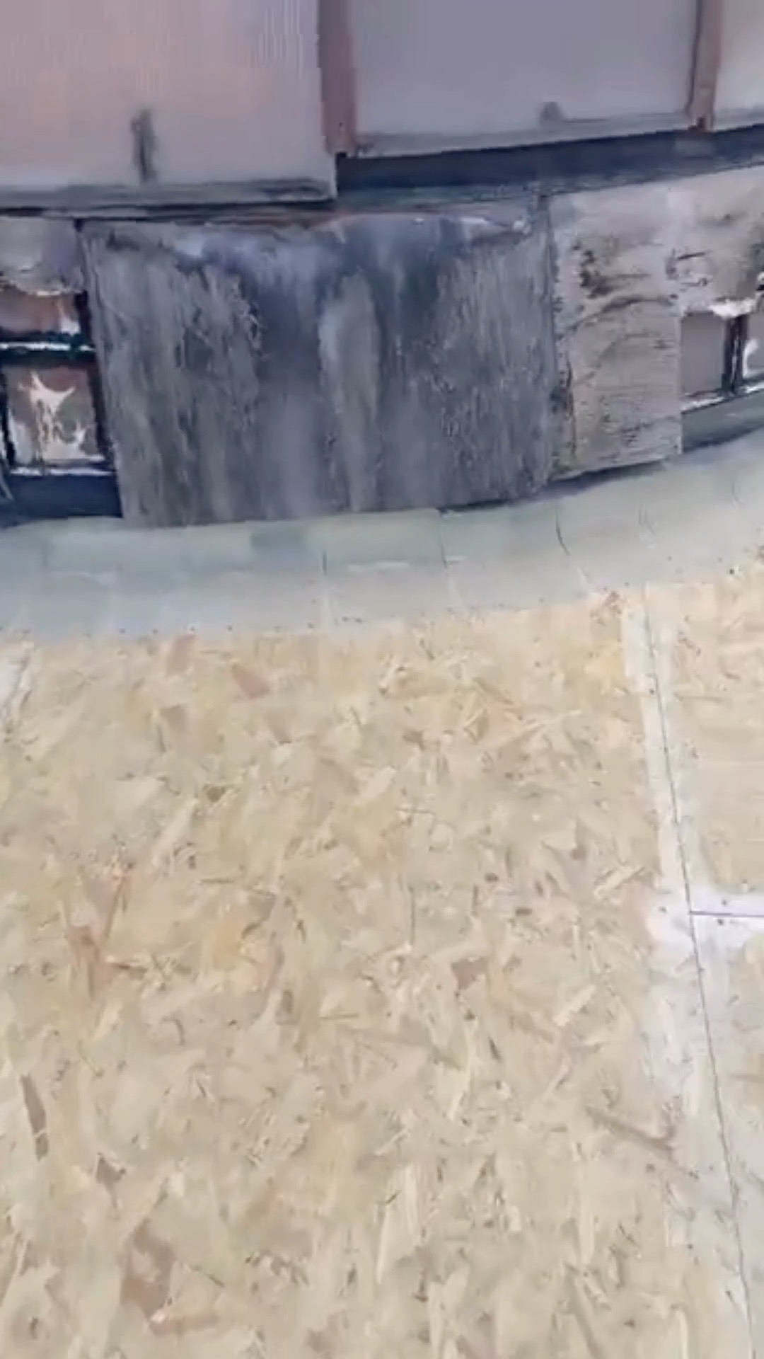 Last Thursday: Getting ready for a bit of early morning fibreglassing in Peterborough city centre
#fibreglassflatroofing #fibreglassflatroof #fibreglass #flatroofing #flatroof #roof #grproofing #grproof #grp #flatroofspecialists #fibreglassflatroofspecialists #garage #conservatory #refurbishment #guttering #Balcony #Skylight #eurocellskylight
Contact Micky for a free quote
Details in bio