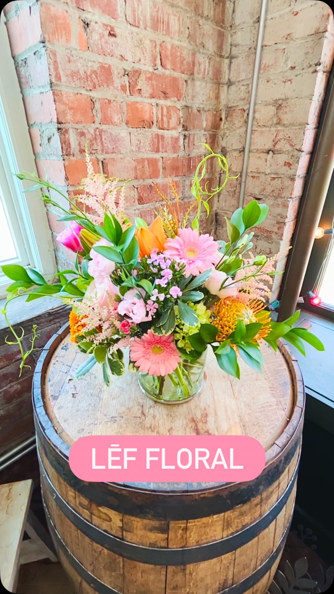 One of the freshest and our favorite color combinations by far.
FLOWERS IN THE CITY!
www.leffloral.com
243 N 5th St
Columbus, OH 43215
614-254-6280