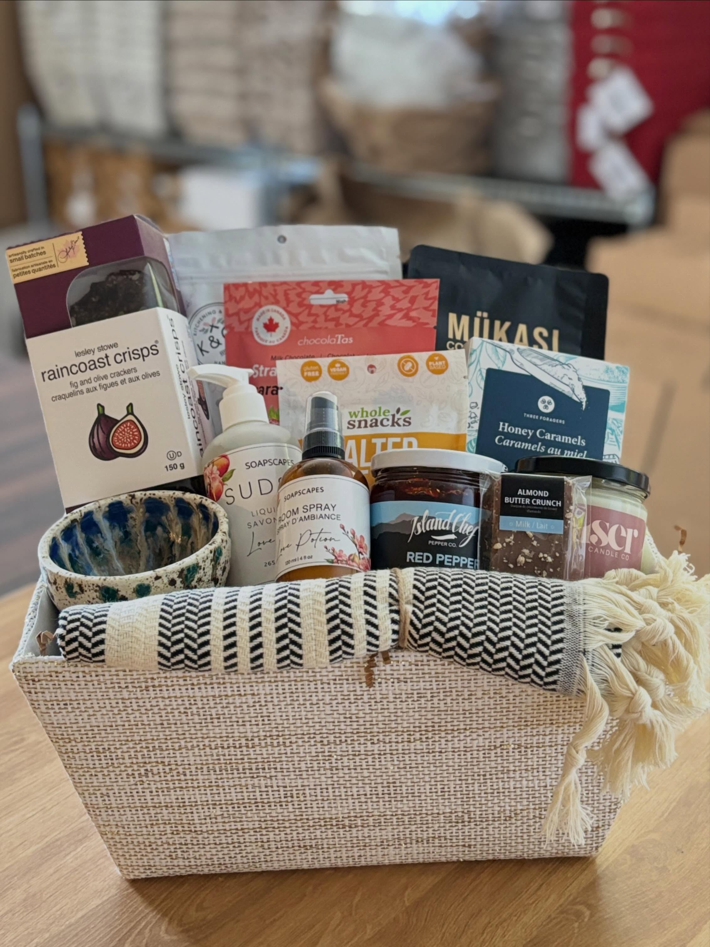 A little photo dump of some of the gift boxes and baskets that have recently made their way to their new homes. 💛
Whether you’re celebrating a birthday, welcoming a new home, sending thanks, or simply letting someone know you’re thinking of them, it’s always a privilege to be part of those moments - especially when each gift features products from businesses across British Columbia.
Thank you to everyone who has chosen Fraser Valley Basket Co. to help celebrate life’s special occasions.
Your support means so much to this small business!
#FraserValleyBasketCo #GiftBasketsBC #SupportLocalBC #AbbotsfordBC #ShopSmallCanada