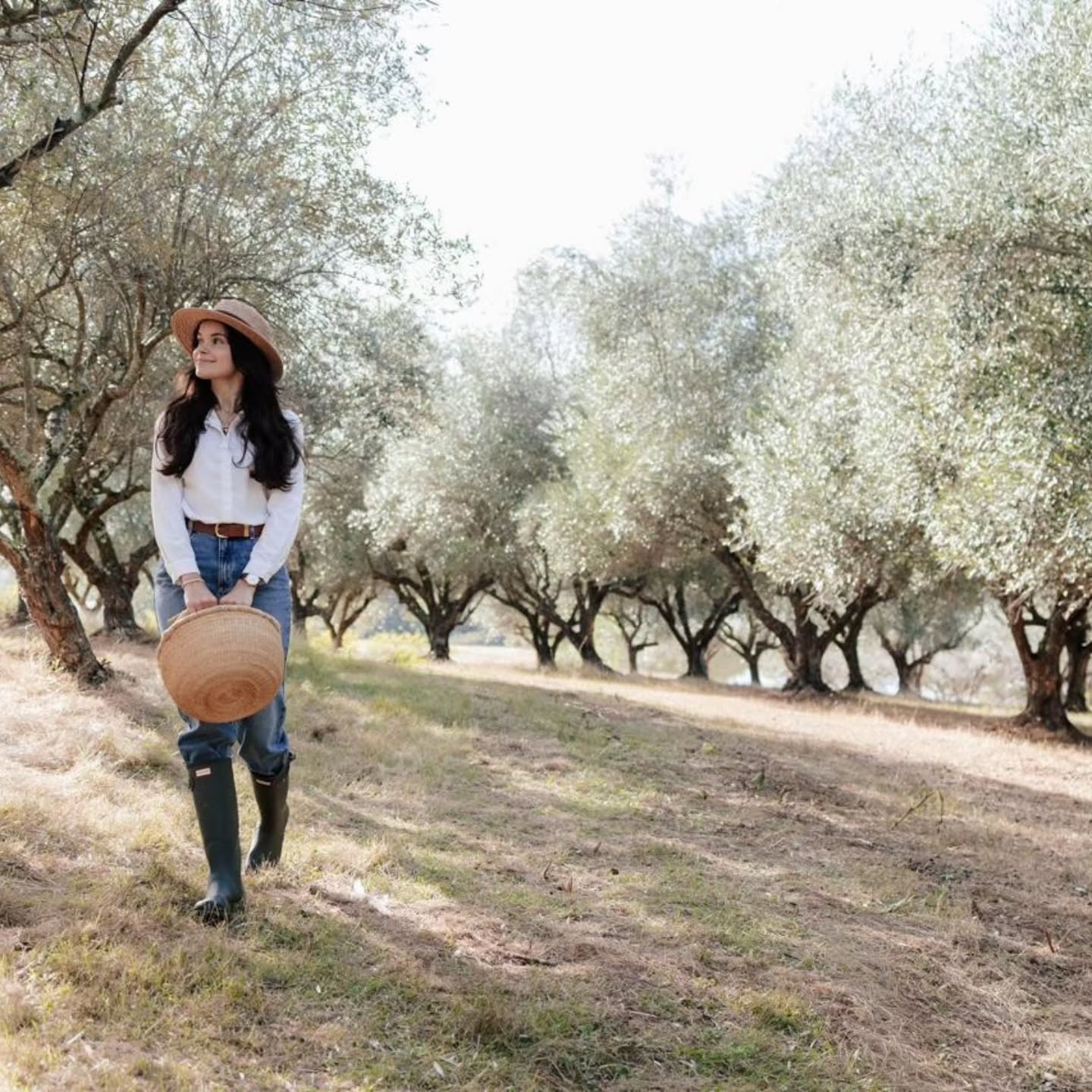 What a month June 2026 has been! To say I stepped out of my comfort zone is quite an understatement. I've decided it might be time to start stepping out of my comfort zone a little more, though. Saying yes to having our beautiful olive Grove in the @in_macarthur_mag was a special milestone for our family and our farm. Im so happy to have a copy in my hands, to one day show our grand children, when our children have grown and the memories of growing up here on the farm is the conversation around our table🥰
My @monks.lane.farm insta page has also passed 1k followers!! Super exciting news, as I have been on instagram for quite a while and very slow to grow🤣
Monks Lane has so many wonderful things coming up! I'm so excited for the future and for you to see what's happening🙌
All the photos in this carousel were taken by @zainkruyerphoto for the In Macarthur Magazine