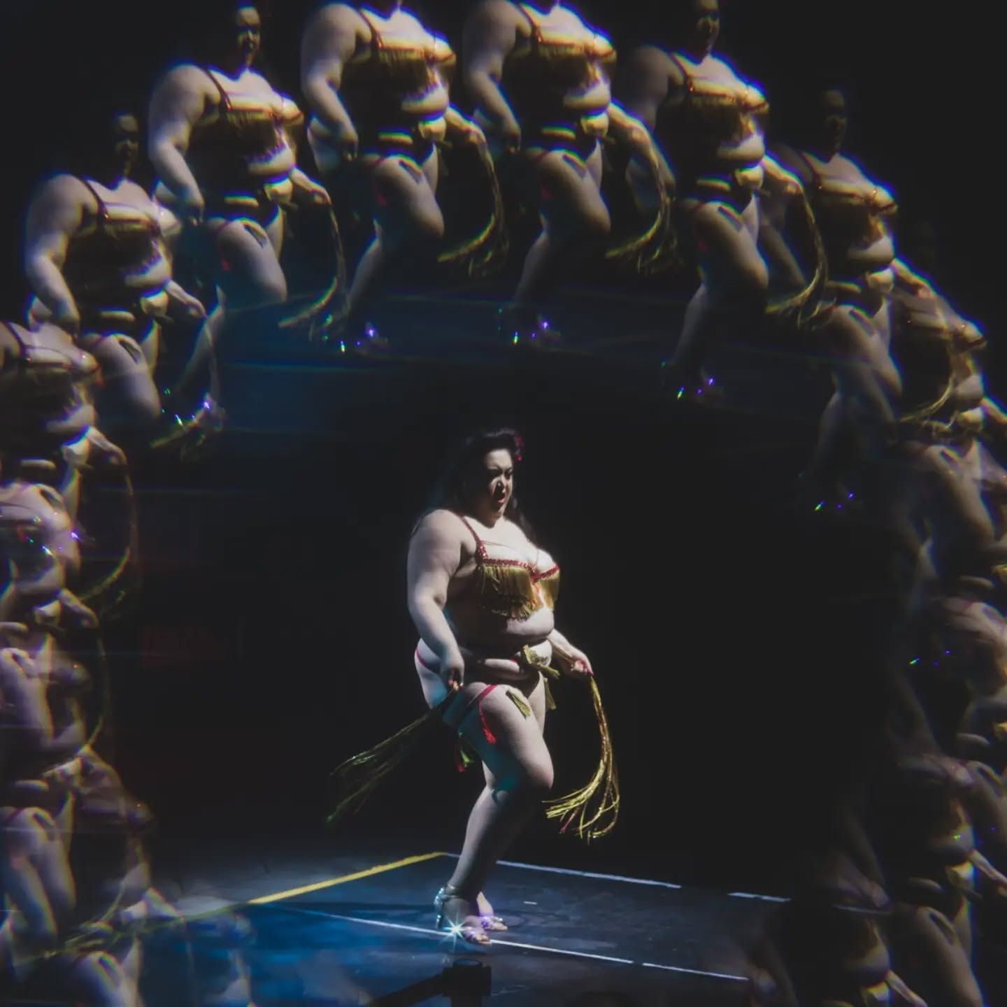 Can't just have one of me
😘😘😘
🗓: @perthburlesquefestival The Tease Factory 2023
📸: @chayla.photographer
#ChicaBoomBoom #Burlesque #PerthInternationalBurlesqueFestival #LatinaBurlesque #BurlesquePerformer