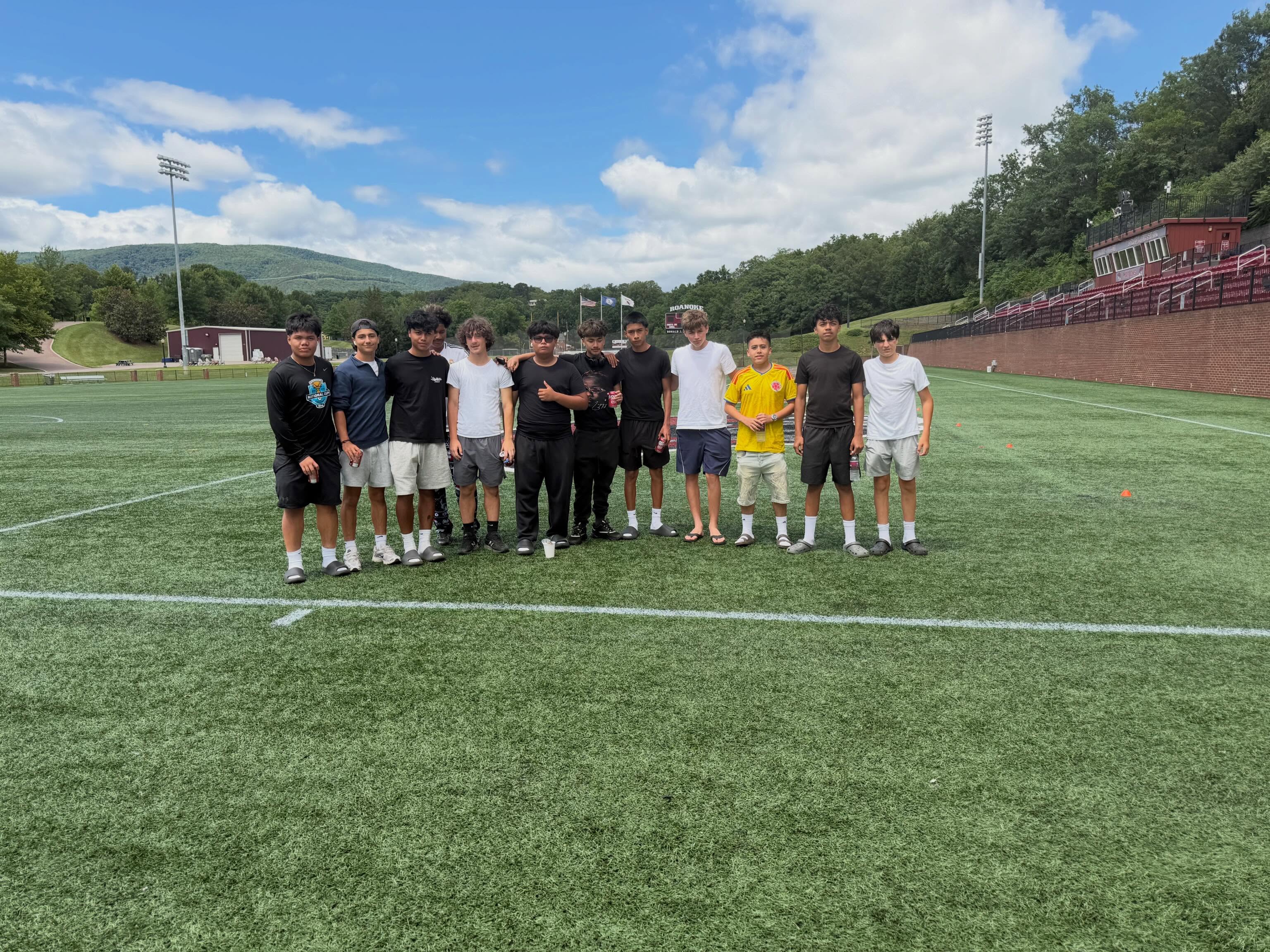 Visit #5
Boys got to visit the field and meet with the head coach. Got an insight on how recruiting works and what a college coach is looking for in a player.
#roanoke #roanokecollege