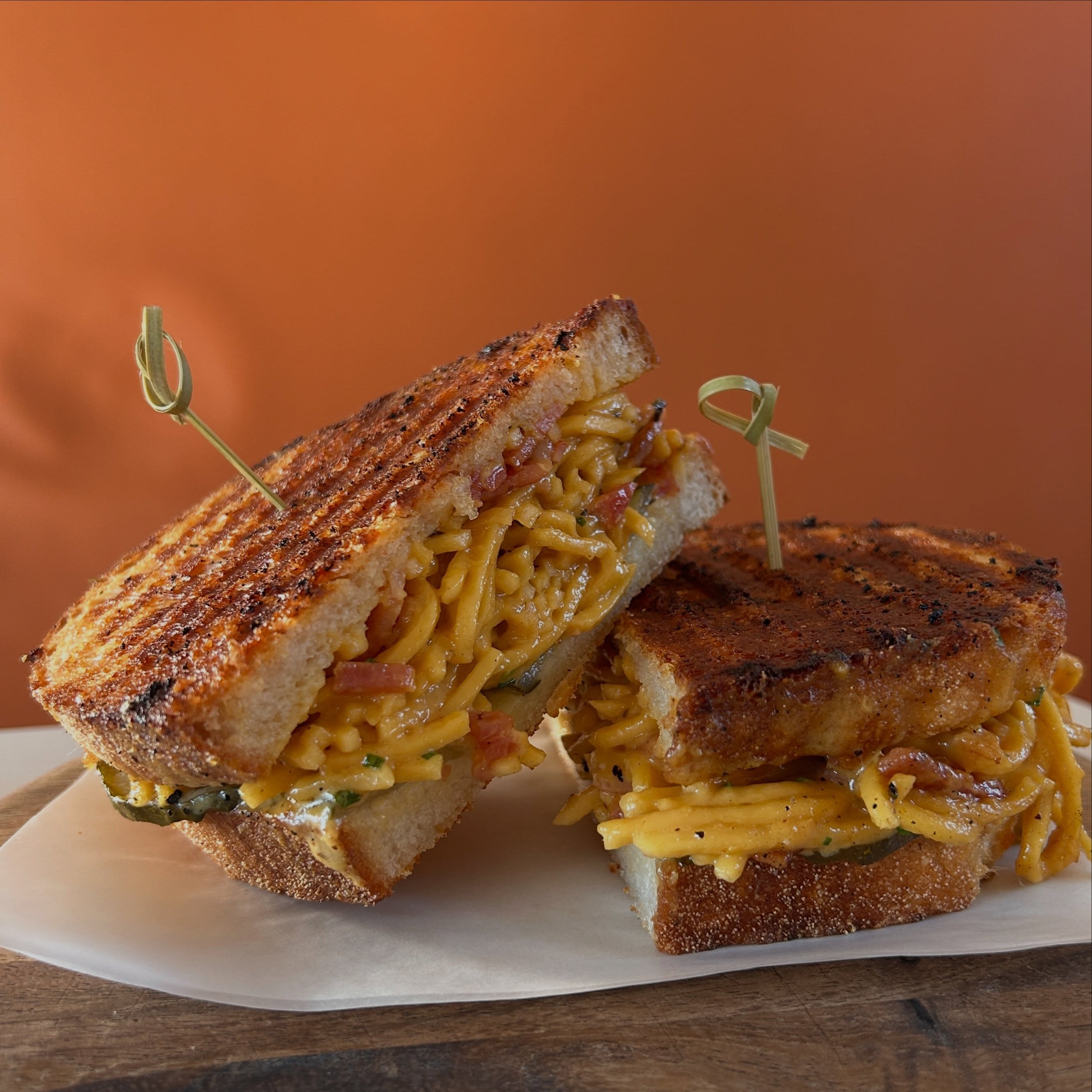 Have you tried our entry for the @toastietakeover yet? She’s hearty delicious and completely carb-tastic.
Introducing this years Birdwood entry into the Cook & Nelson McClures Pickles Great NZ Toastie Takeover. Available 10-2 every day until 5th August.
The Carbonator, a one-eyed toasted affair
House made pickle bread
Spaghetti Cabonara
McClure Sweet n Spicy pickles
#toastietakeover
@cookandnelson @mcclurespickles