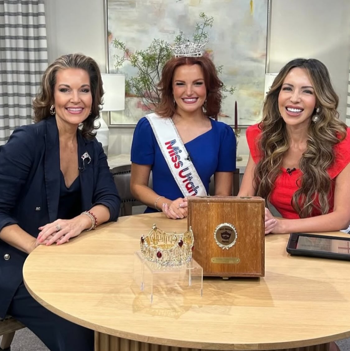 Another peek at my week during Miss Utah👑 Absolutely loved being on @goodthingsutah with @jordyxlynn discussing all things Miss Utah, scholarship and success:) Followed by rehearsals and a little bite to eat in my dressing room before showtime! More photos dropping soon! #missutah #goodthingsutah #saltlakecity #missamerica
