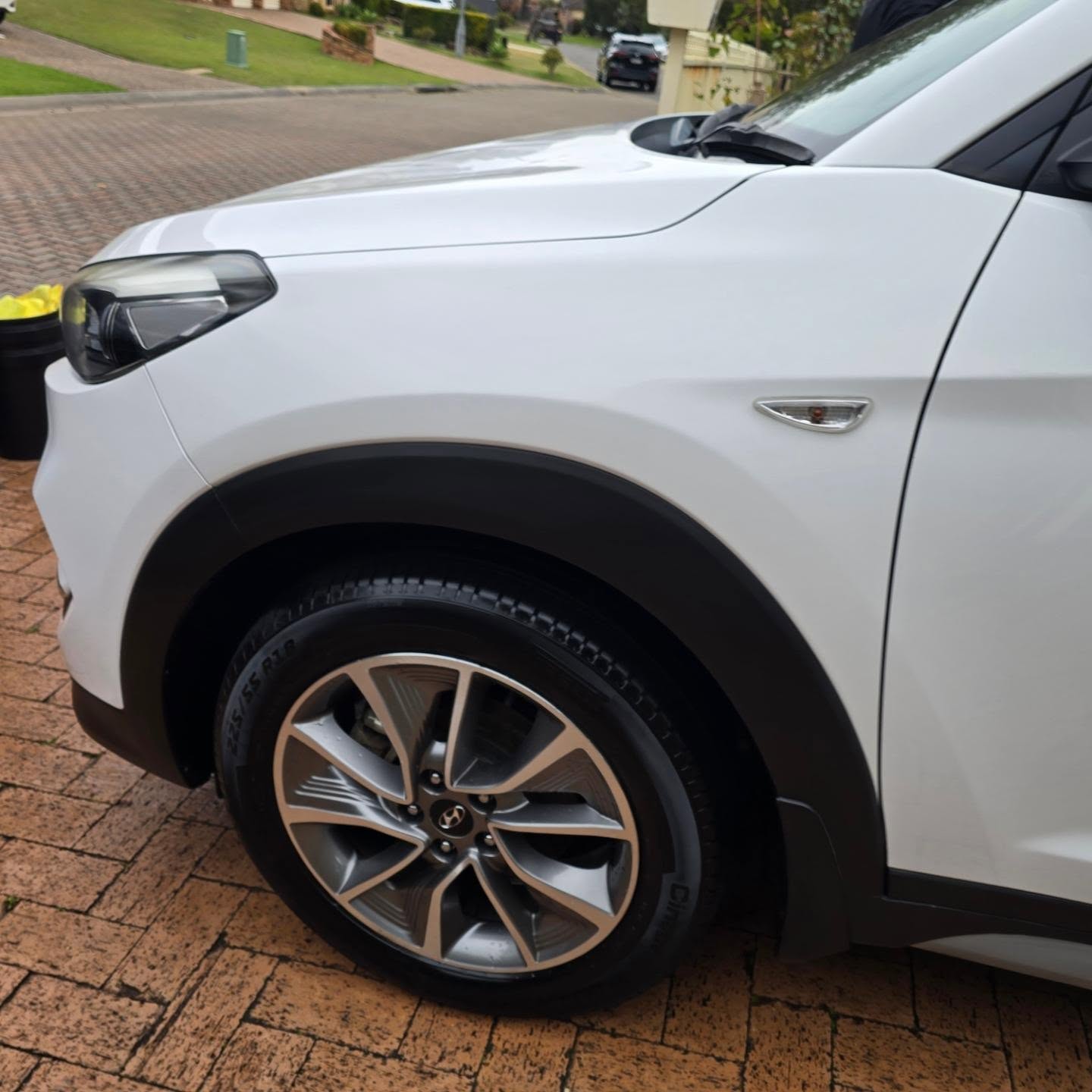 How's this for a pre sale detail! Looking like new again for the next owners!
www.fastsaledetailing.com.au
#moremoney #presale #detailing #clean