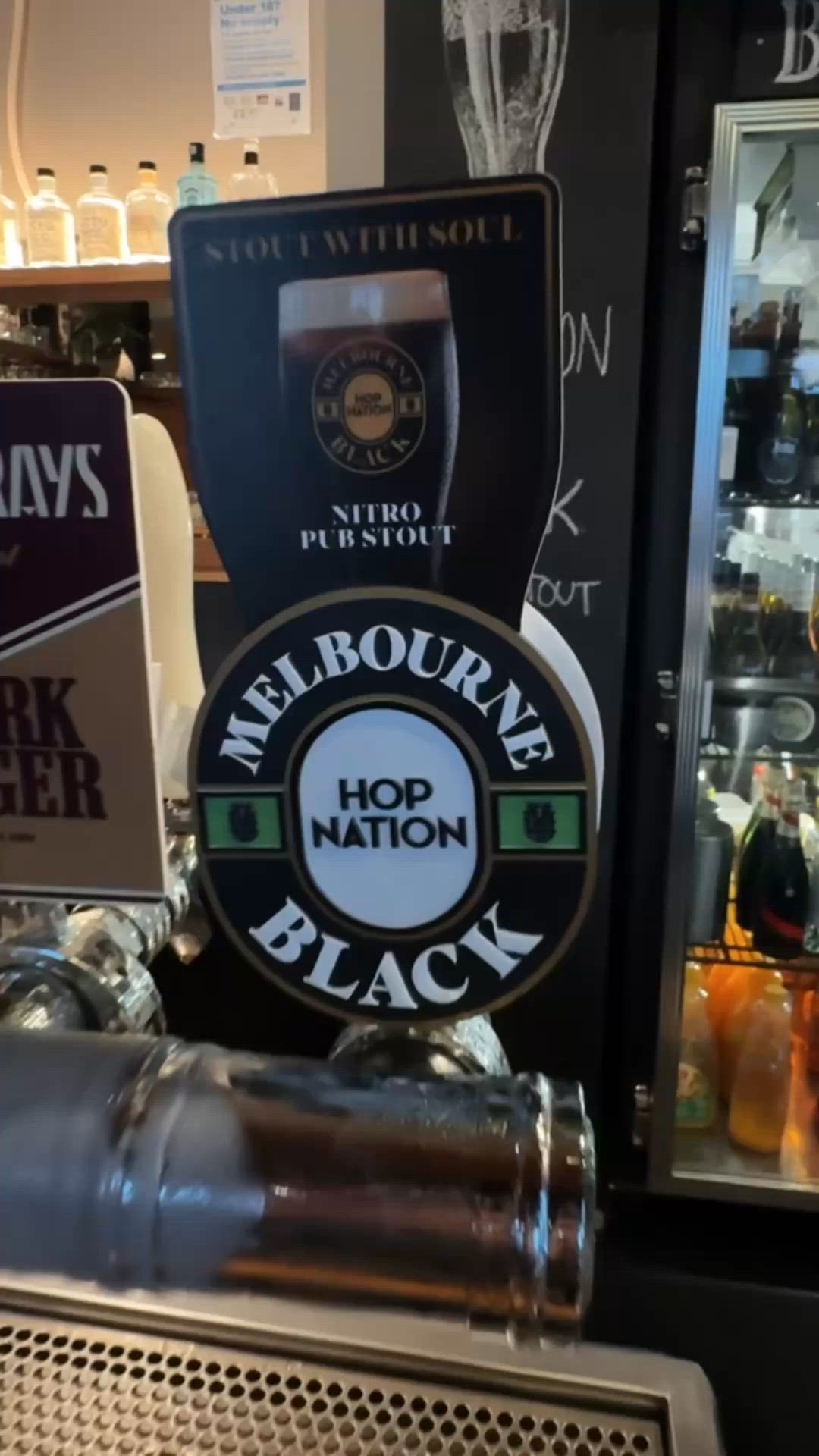 A great local favourite, still pouring at the Grand View.
Melbourne Black by @hopnationbeer
Bold. Smooth. Unapologetically dark.
Settle in, sip slow, and let the stout do the talking.