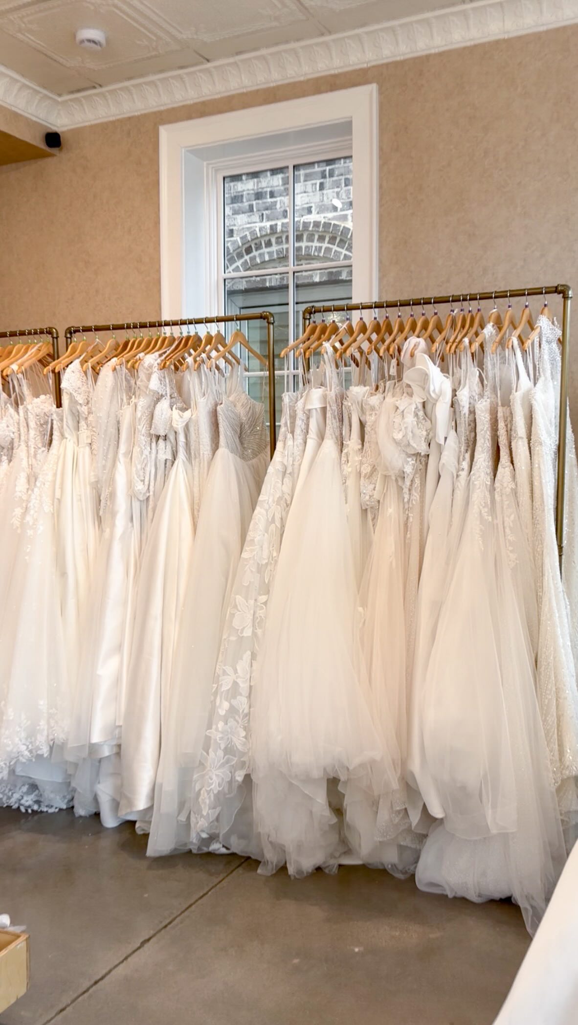 Your dress might be in this room 👀
The Last Chance Collection @senoiabridal✨ 100+ designer gowns. Off the rack. Special pricing.
June 23-28
Once they’re gone, they’re gone🤍 Book your appointment before it’s too late — link in bio
#SenoiaBridal #GeorgiaBride #AtlantaBride #DesignerWeddingDress #WeddingDressShopping BridalSale OffTheRackWeddingDress BrideToBe SayYesToTheDress WeddingDressDeal