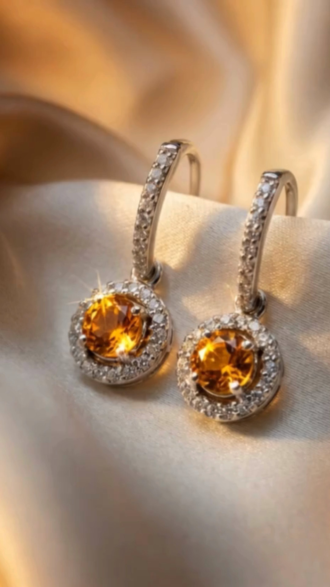 Pick of the day!
Available for purchase today
Elevate your everyday sparkle with these enchanting 14k white gold Citrine Halo Drop Earrings.
Featuring a luminous, fiery orange citrine center stone, nature's own sun kissed gem. Each earring is framed by a dazzling halo of brilliant cut diamonds that catch the light with every movement.
Suspended from elegant white gold and lined with pavé diamonds, they deliver sophisticated length and irresistible allure.
Perfect for adding a warm, radiant pop to any look, these earrings transform casual to cocktail hour in seconds. Timeless luxury meets vibrant energy and your new signature accessory awaits.
Who loves Citrine pieces? Let us know down below! ❤️
Call to inquire: 706-515-1551
https://northgeorgiadiamond.com/
#Northgeorgiadiamond #pickoftheday #finejewelry #citrine