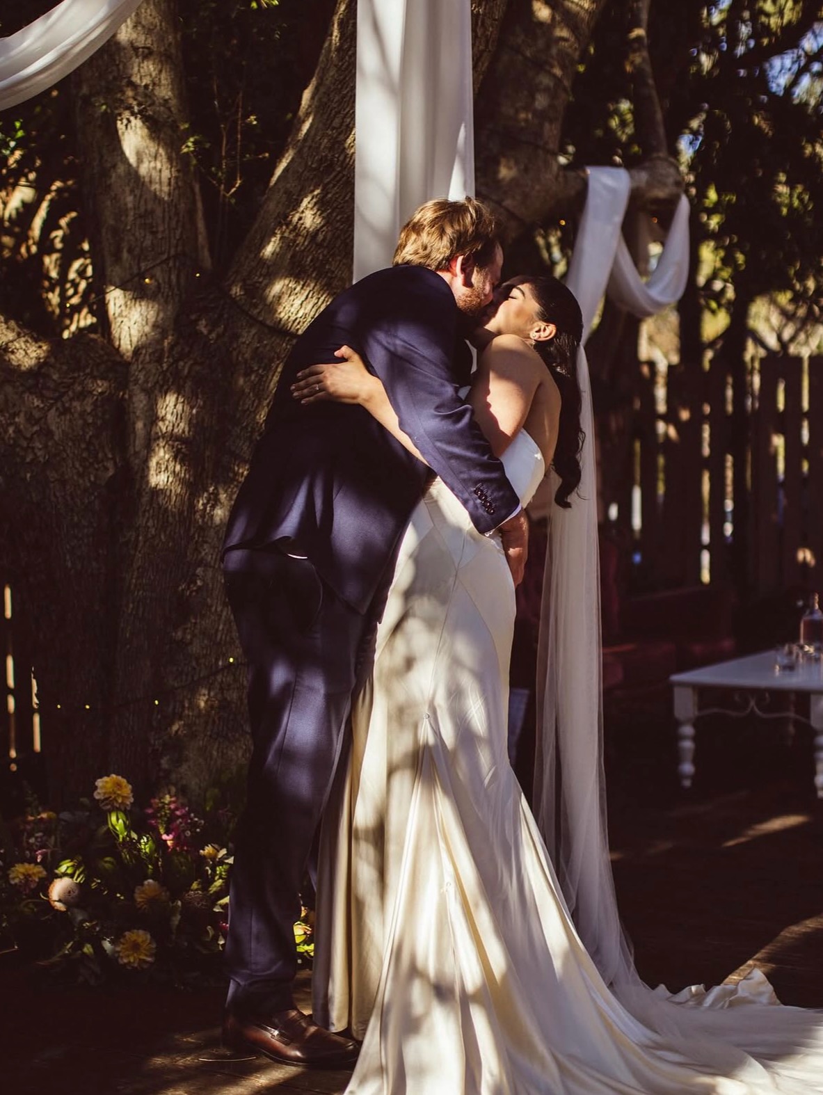 Happy 1st anniversary Leah and Marcus.
Where love “doesn’t play games, doesn’t bluff, and doesn’t waiver….”
An incredible love story to tell💛💪🥂
#weddingday #wollongongcelebrant #lovestory
Venue @rubys_mount_kembla
Credit: Sarah @lifeandlens_photography