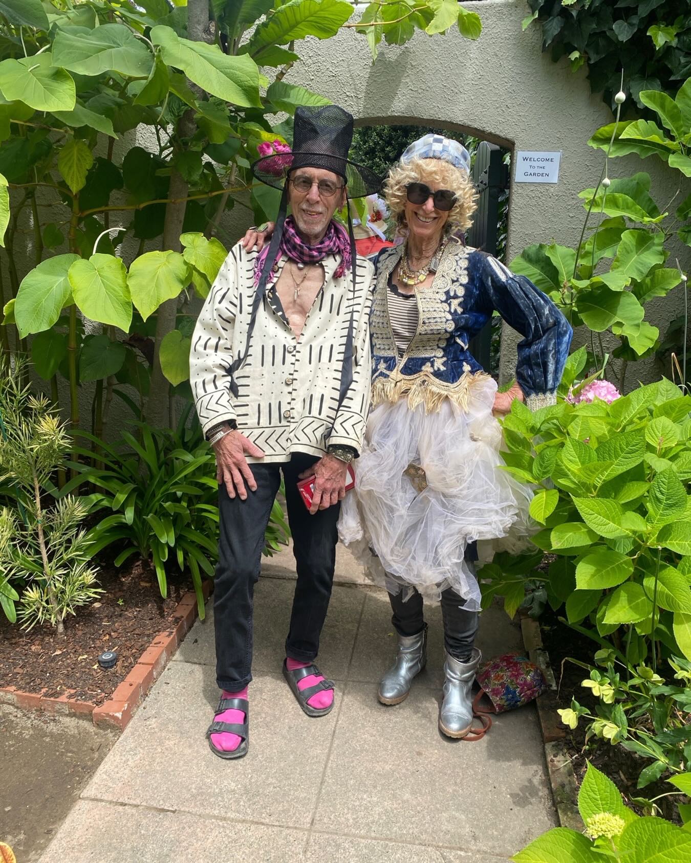 Yours truly (he who knows no shame) with the incomparable and multitalented Keeyla Meadows at the wonderful party at Jon and Julies stunning garden in the East Bay hills.