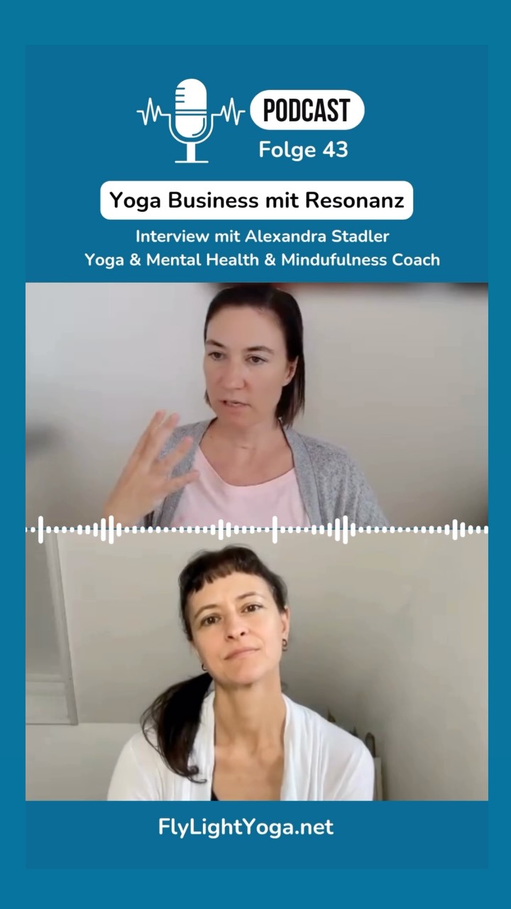 Juhuh! Neue Folge in der @flylightyoga Yoga Podcast Serie “Yoga Business mit Herz”. ❤️
Diesmal im Gespräch: Die wunderbare Alexandra Stadler @alexandra_mindfulconsulting
Sie ist Yogalehrerin, Mental Health und Mindfulness Coach und hat all das in ihr Herzensprojekt verpackt.
Aber das war nicht immer so!
In ihrem alten Job ist sie mit Vollzeit Beschäftigung und nebenberuflichem Studium in den Burnout gerutscht.
Ihre Yoga Ausbildung hat einen wesentlichen Beitrag zu ihrer Heilung geleistet. ❤️🩹
Seither unterrichtet Alexandra nicht nur fantastische Yoga Retreats und Inside Flows. 🧘♀️
Sie verbindet außerdem achtsames Yoga mit Coaching, Mentaltraining und bietet ihr Mindful Consulting auch für Firmen an.🤓
Wie genau sie das erreicht hat, was ihre Herausforderungen waren und wie sie diese überwunden hat, das erzählt sie dir in diesem spannenden Interview.
❣️Am Schluß verrät sie dir ihren Geheimtipp, um als Yogalehrerin nicht wieder in die Burnout Falle zu tappen.
Viel Freude beim Zuhören!
Zum Podcast Player:
👉http://www.FlyLightYoga.net/podcast
Du findest den FlyLight Yoga Podcast auch auf Spotify, Apple, YouTube und überall wo es Podcasts gibt.
✅Kommentiere: Resonanz
Und wir schicken der den link zur Folge!