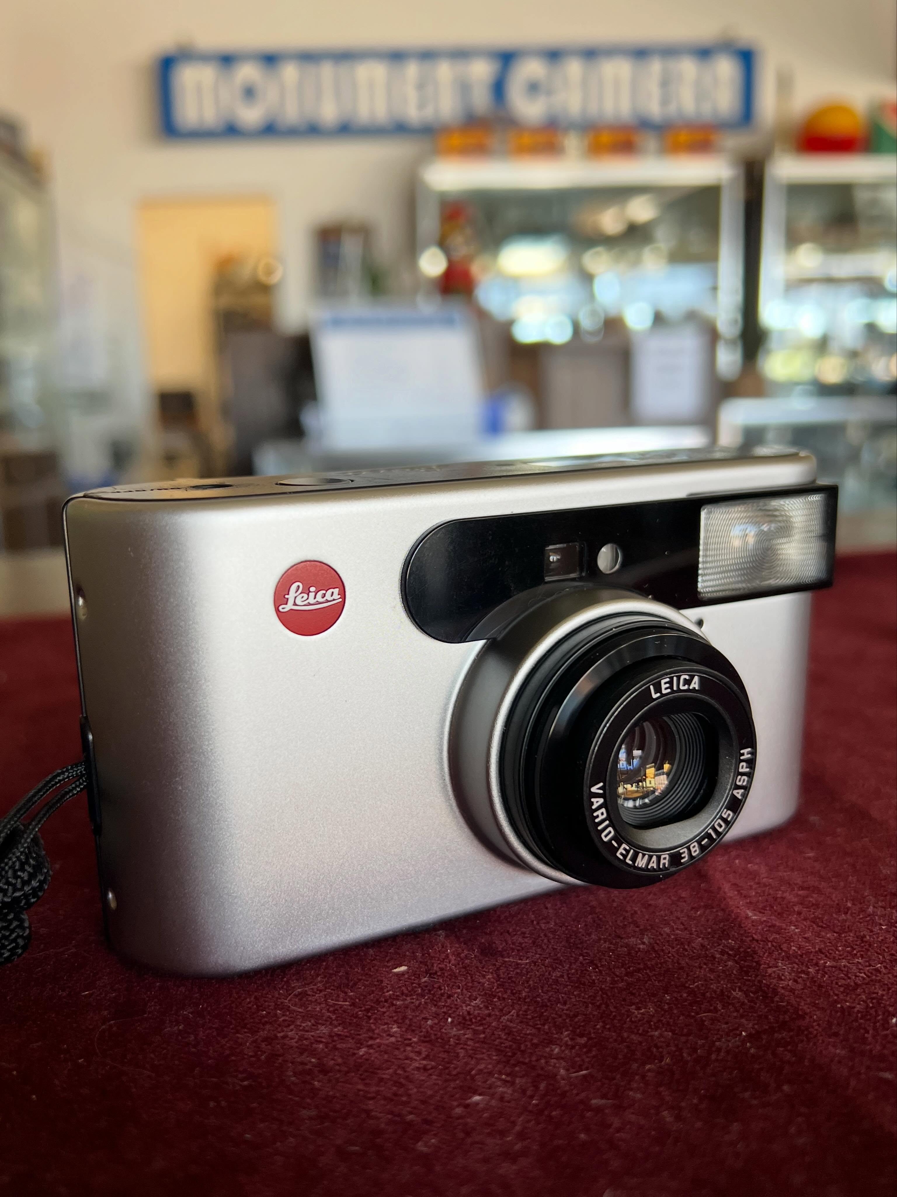 The Leica C1 point-and-shoot 35mm film camera. Feels like a Leica M in the hands. #leicac1 #leicafilmcamera #leica35mm #camerastore