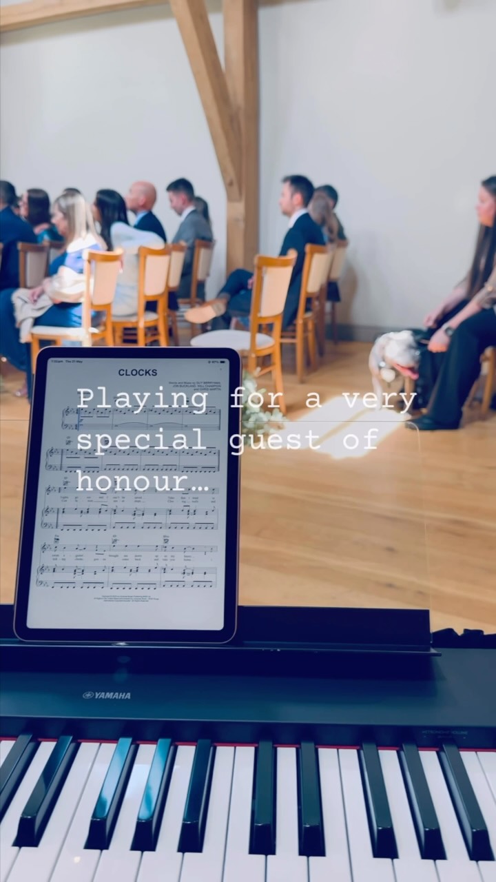 Playing for a very special guest of honour - who couldn’t resist catching a quick moment to see this much loved fur baby enjoy watching their parents getting married 🥂🐾
Venue @eastongrange
www.daniellaw.co.uk (Link in Bio)
#eastongrange #weddingmusic #suffolkweddingvenue #2027wedding #2028wedding